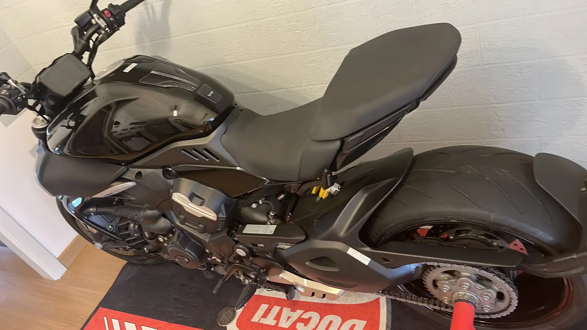 Ducati Diavel v4 - 2