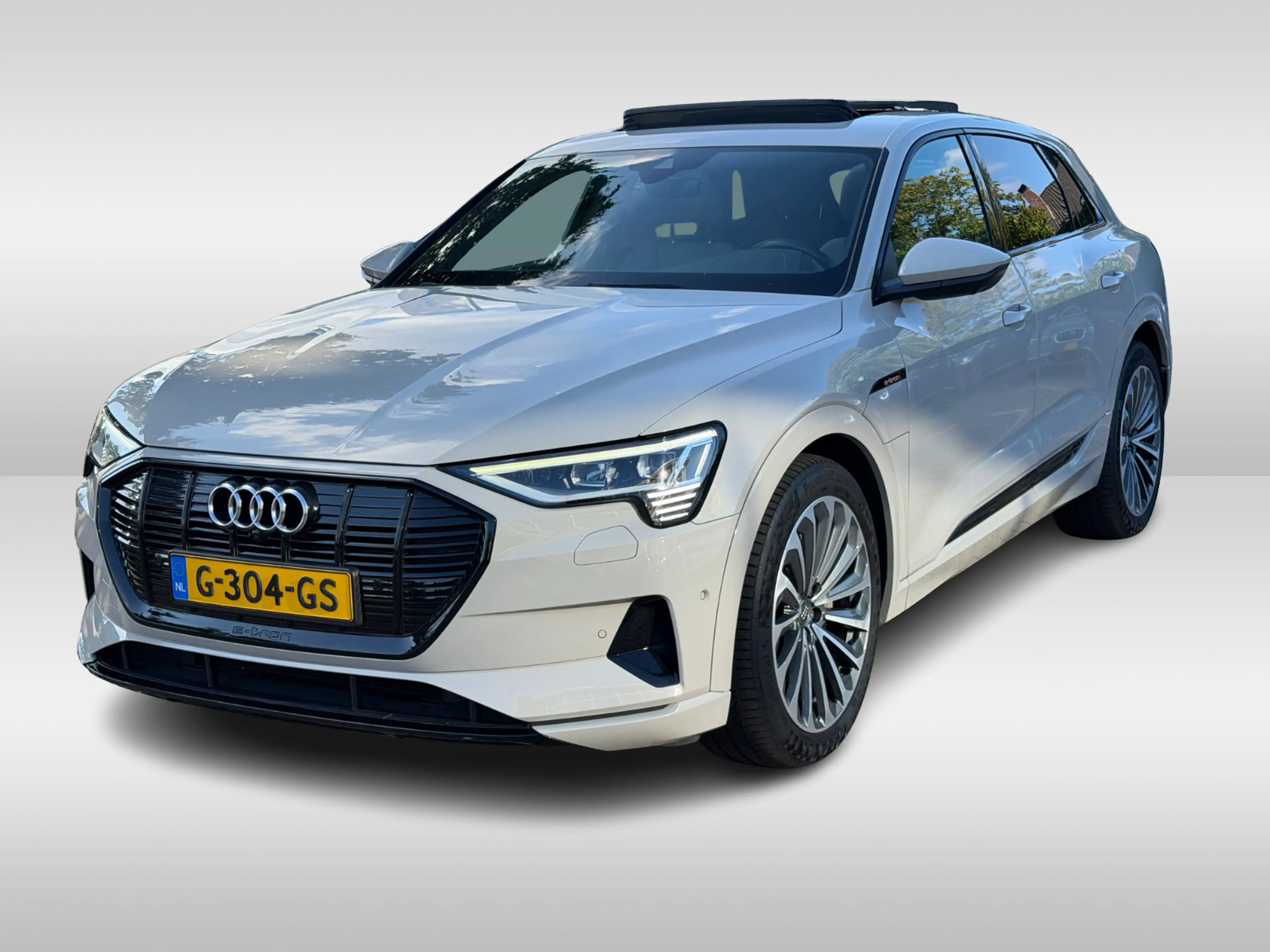 Audi e-tron e-tron 55 quattro advanced 95 kWh / SoH 93% / Pano