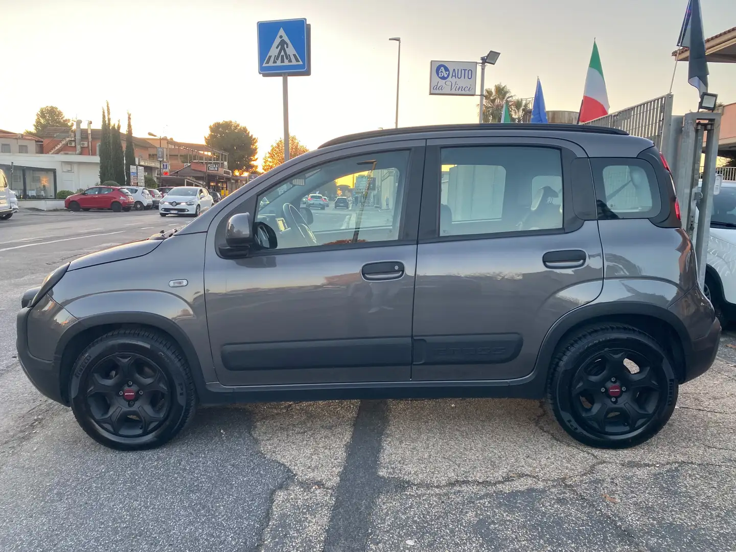 Fiat Panda 1.0 hybrid 70Cv CROSS UConnect touch APP CarPlay Grau - 2