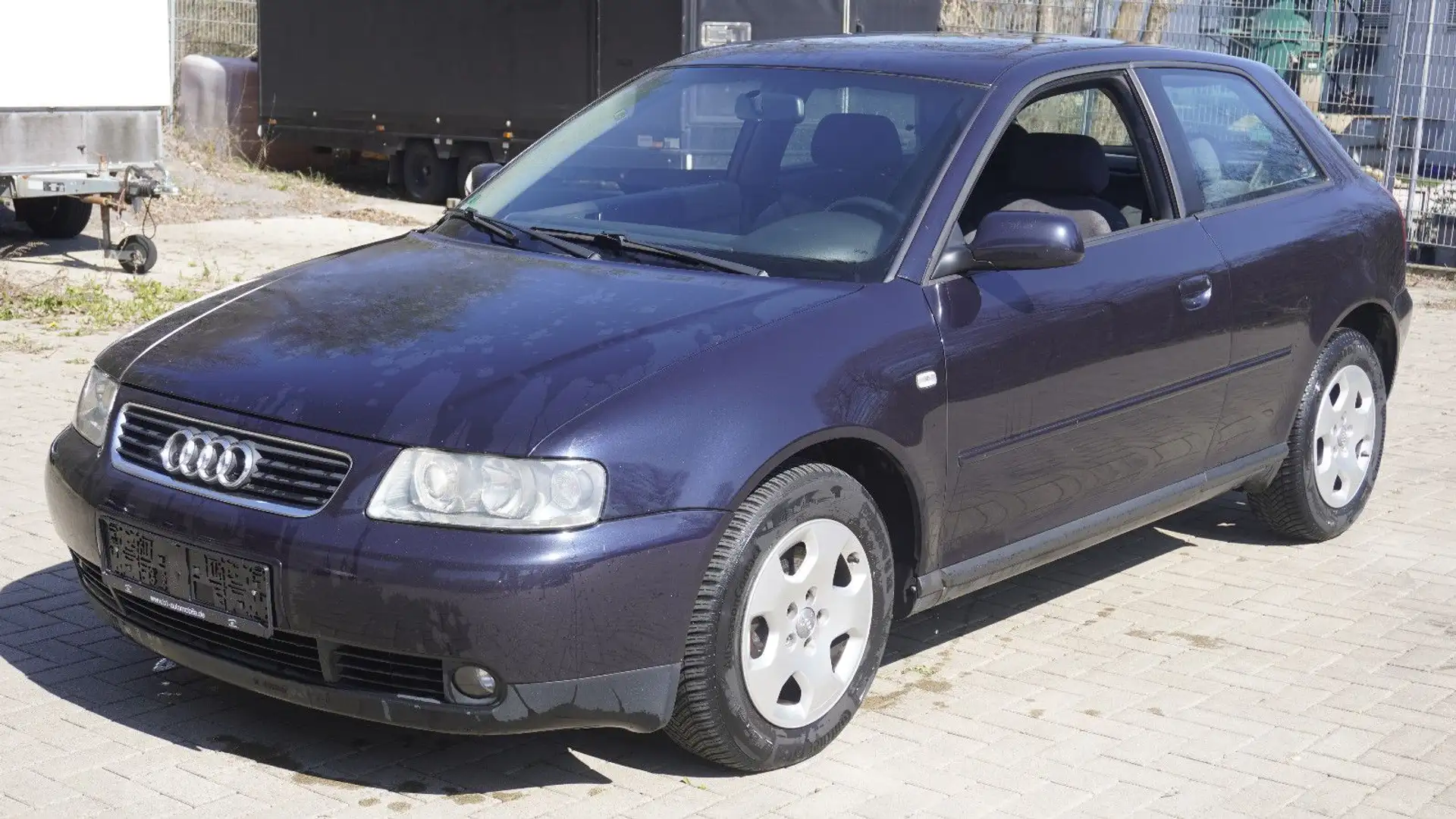 Audi A3 1.9 TDI Ambiente*PANO*NAVI* Bleu - 1