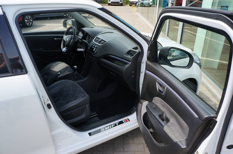 Suzuki Swift Swift 1.2i GL JnJoy **12M Garantie** — photo 5