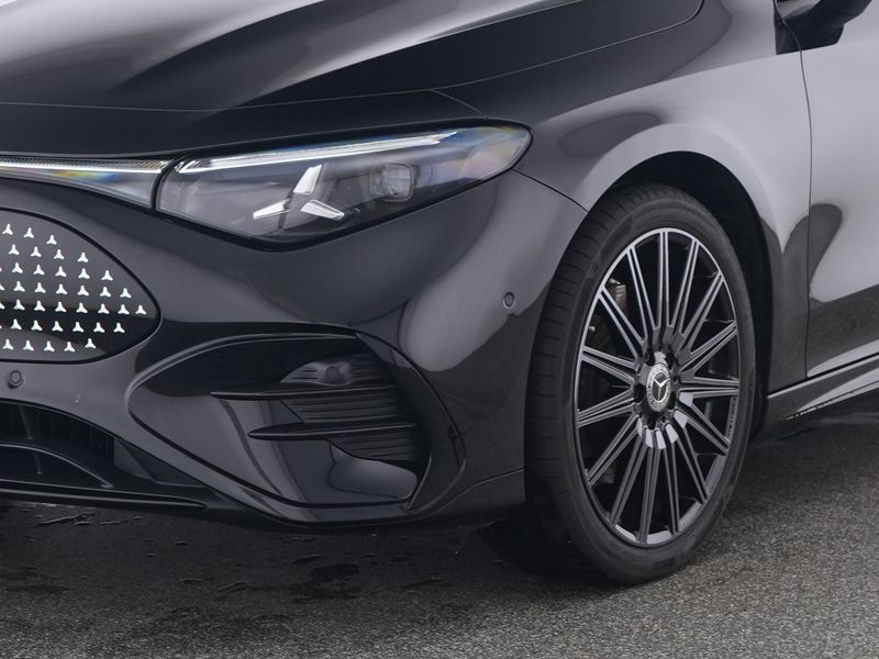 Mercedes-Benz CLA 250 + AMG-Sport-Plus/Super/AHK/Night/Distr/19 — photo 4