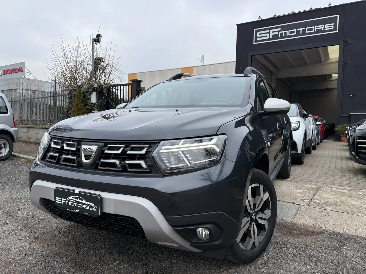 Dacia Duster 1.0 TCe GPL 4x2 Prestige Up Grigio - 2