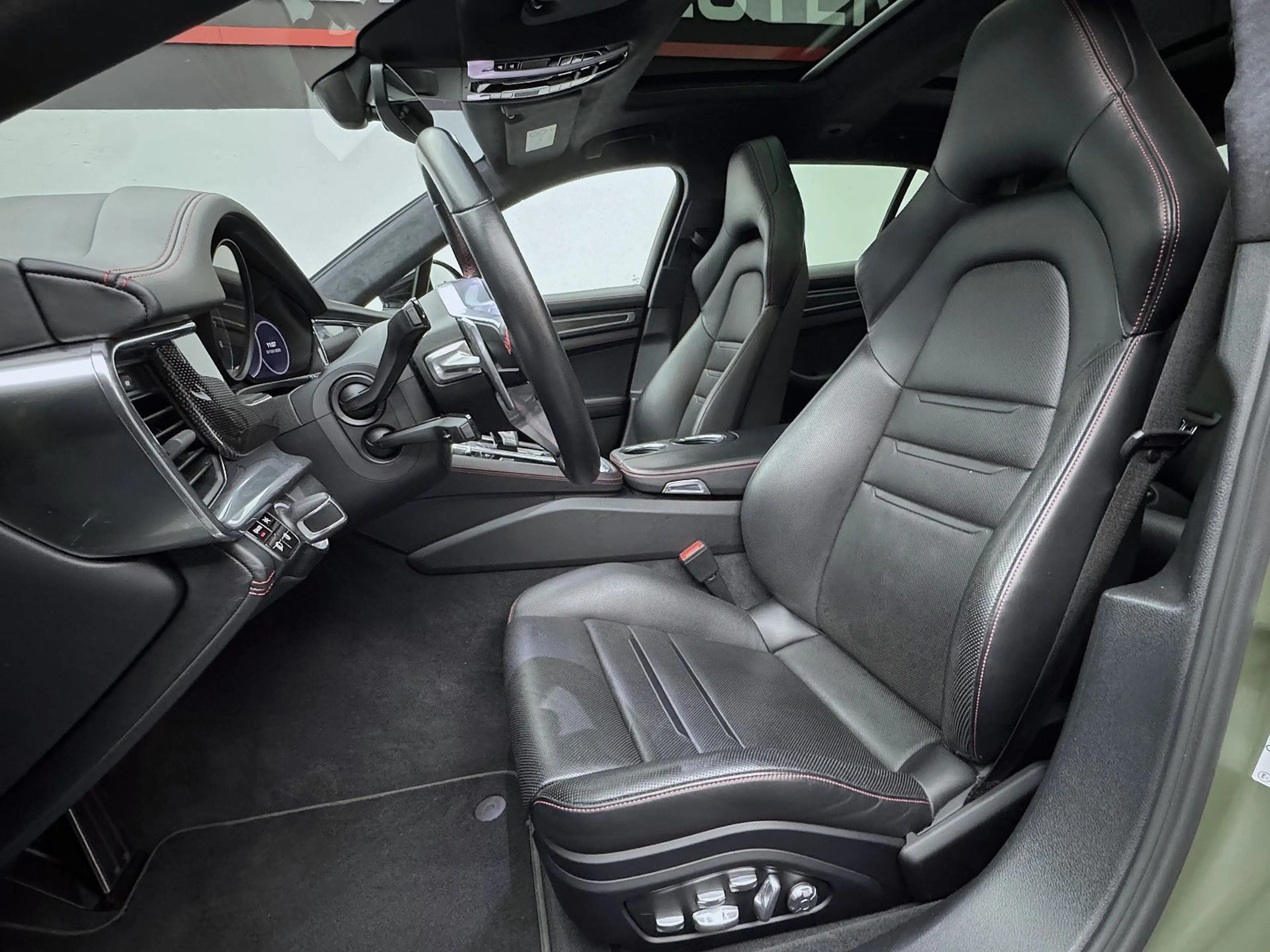 Porsche Panamera Sport Turismo GTS HGP Stage 2*Pano*KAM* — photo 4