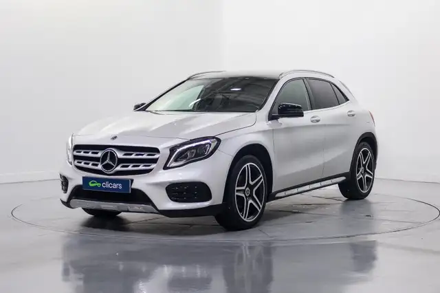 Mercedes-Benz GLA 200 7G-DCT