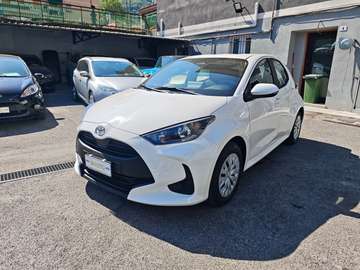 Yaris IV  1.5h Active KM ZERO