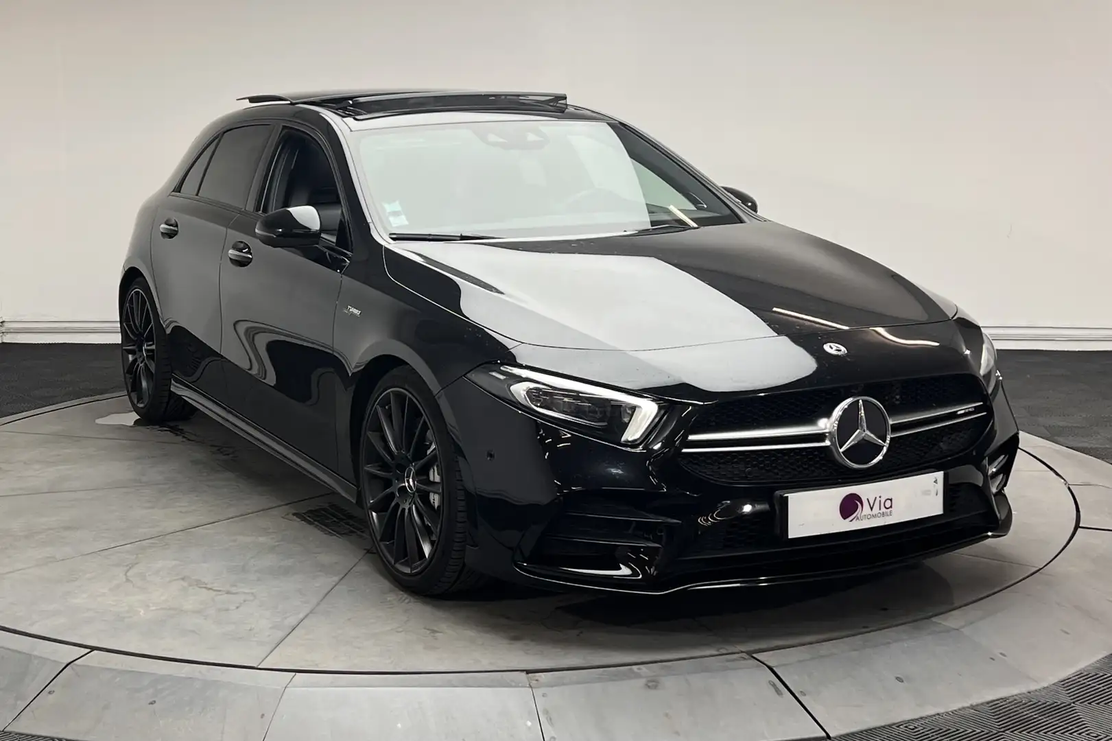 Mercedes-Benz A 35 AMG 35 Mercedes-AMG 7G-DCT Speedshift AMG 4Matic Schwarz - 2