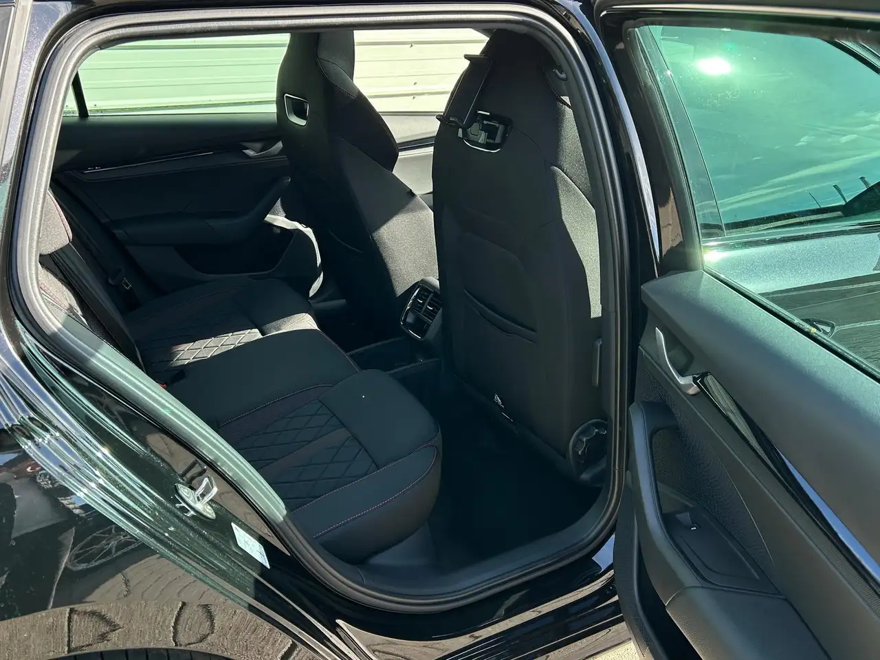 Skoda Octavia 2026 — фото 12