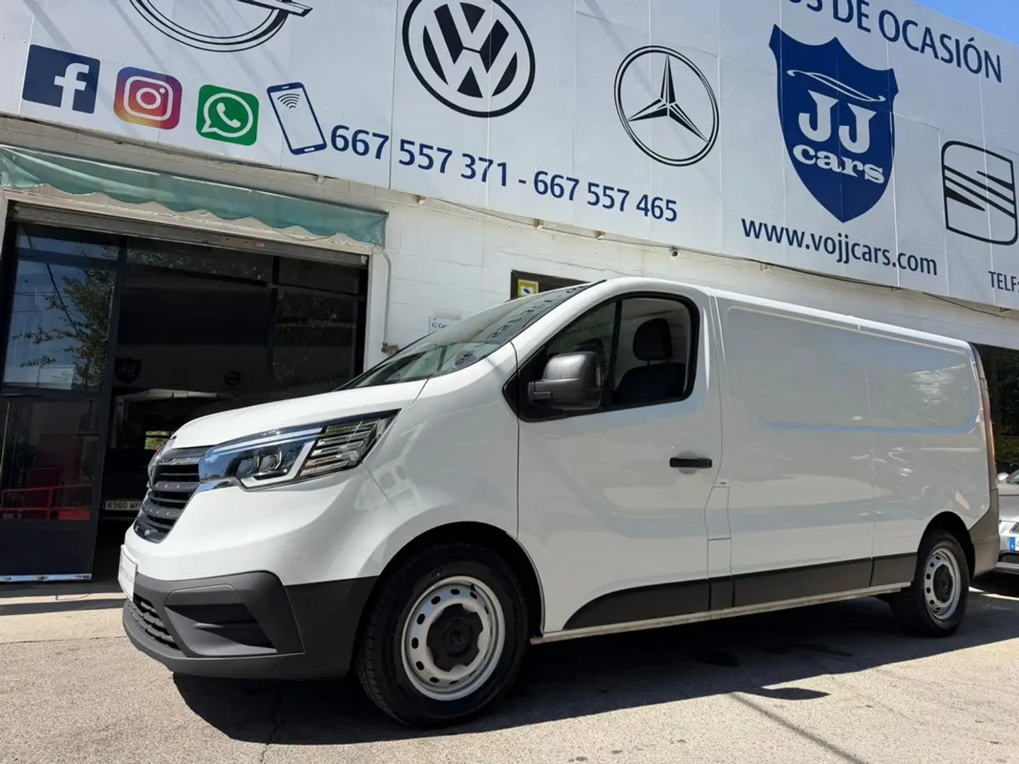 Renault Trafic Furgón L1H1 BluedCi 81kW Blanco - 1