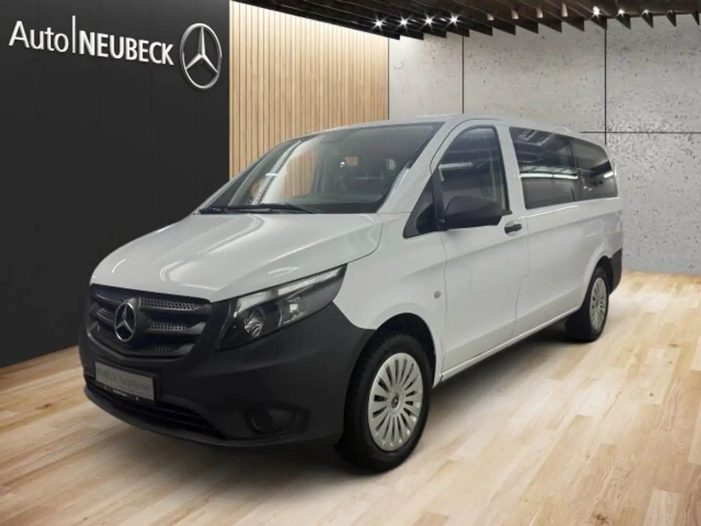 Mercedes-Benz Vito Vito 114 CDI 4x4 Tourer PRO Lang Basic/Autom./BC Weiß - 1