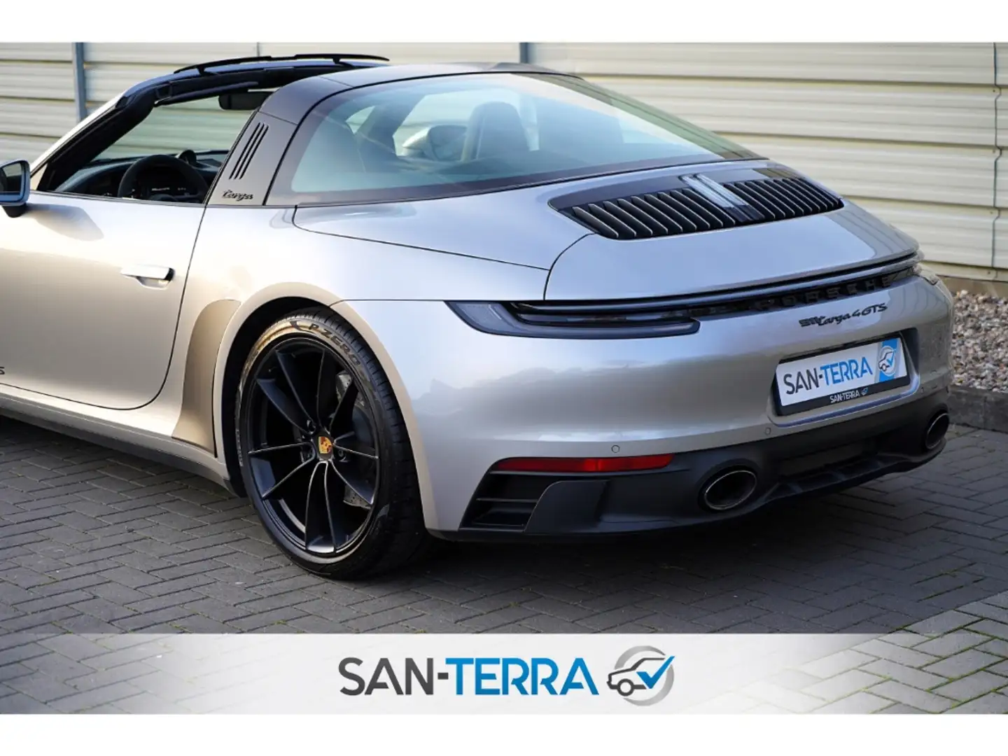 Porsche 992 TARGA 4 GTS LED*18-WEGE*KEYLESS*KAMERA*BOSE*TEMPOM Argento - 1