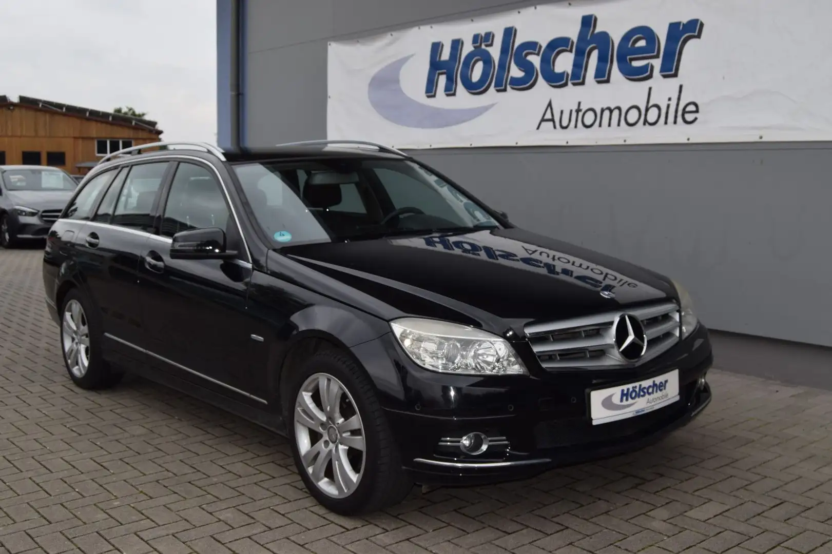 Mercedes-Benz C 200 !AUTOM! AVANTG,Navi,Parks,V&H,Leder,Sitzh, Noir - 1