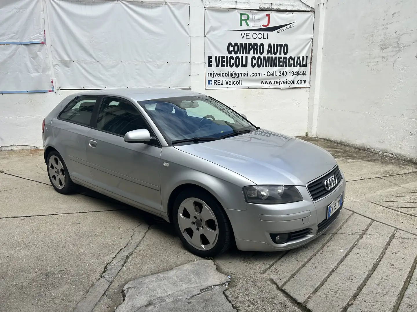 Audi A3 2.0 tdi Attraction guida Neopatentati - 2