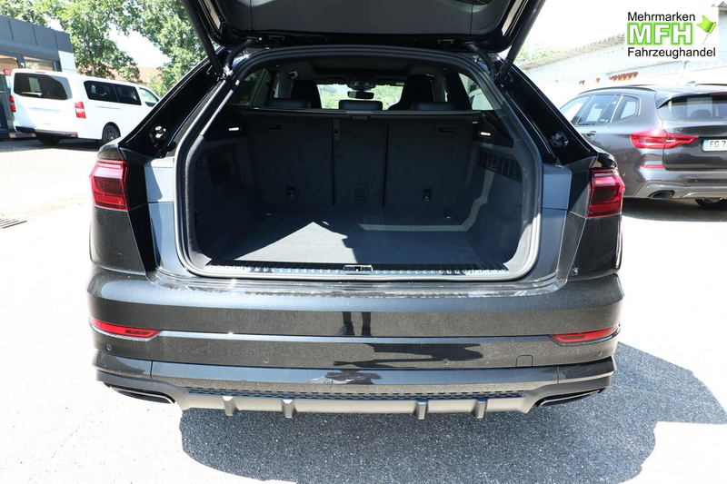 Audi Q8 S line 2xS AssistenzP+ 22Z Laser Pano B&O HUD 2... — photo 10