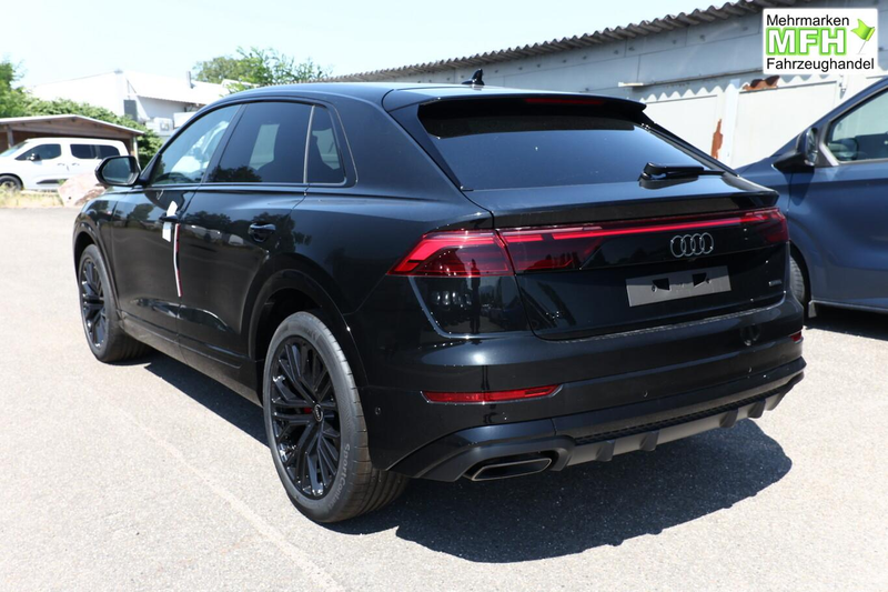 Audi Q8 S line 2xS AssistenzP+ 22Z Laser Pano B&O HUD 2... — photo 3