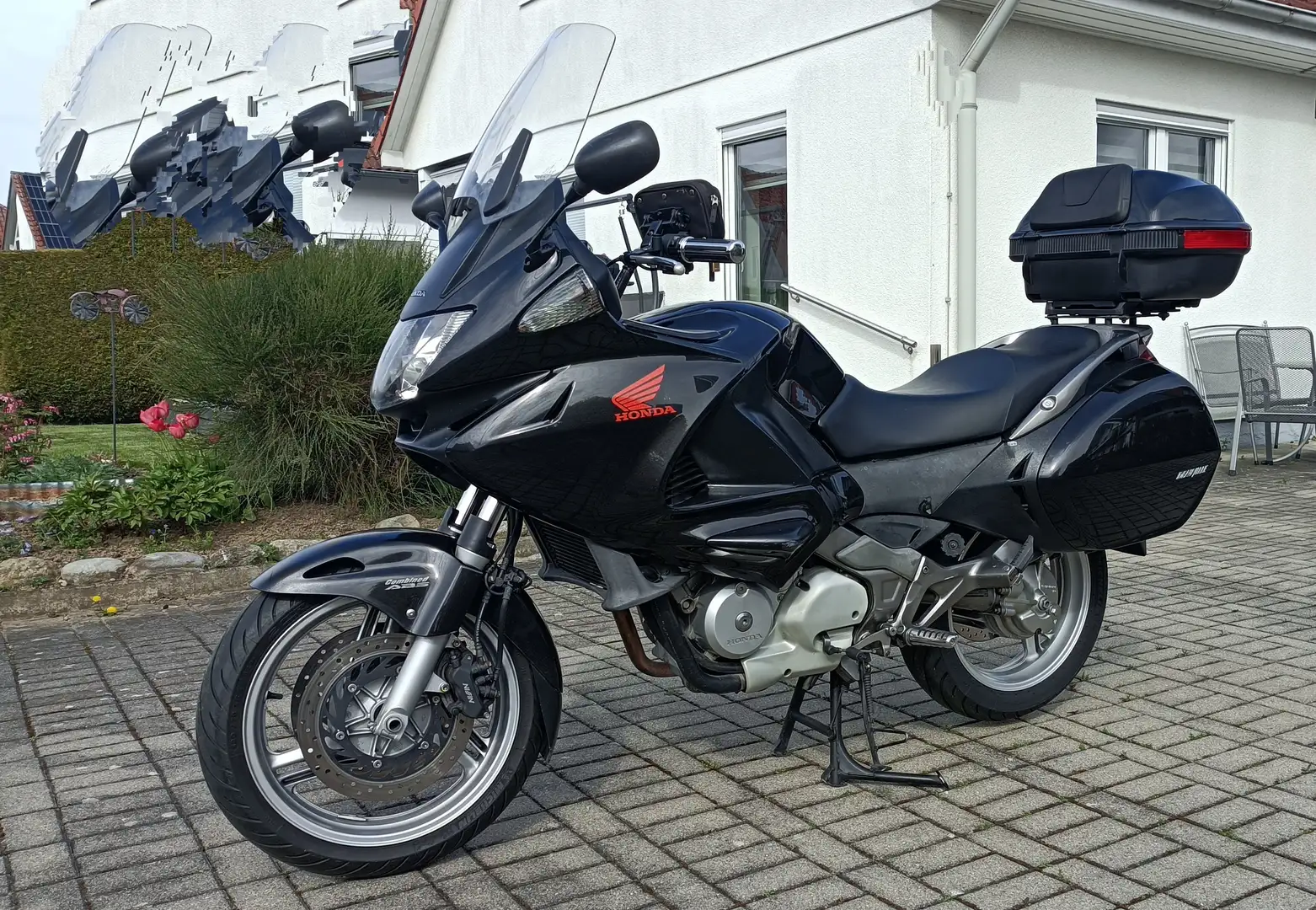 Honda Deauville NT700VA Schwarz - 2