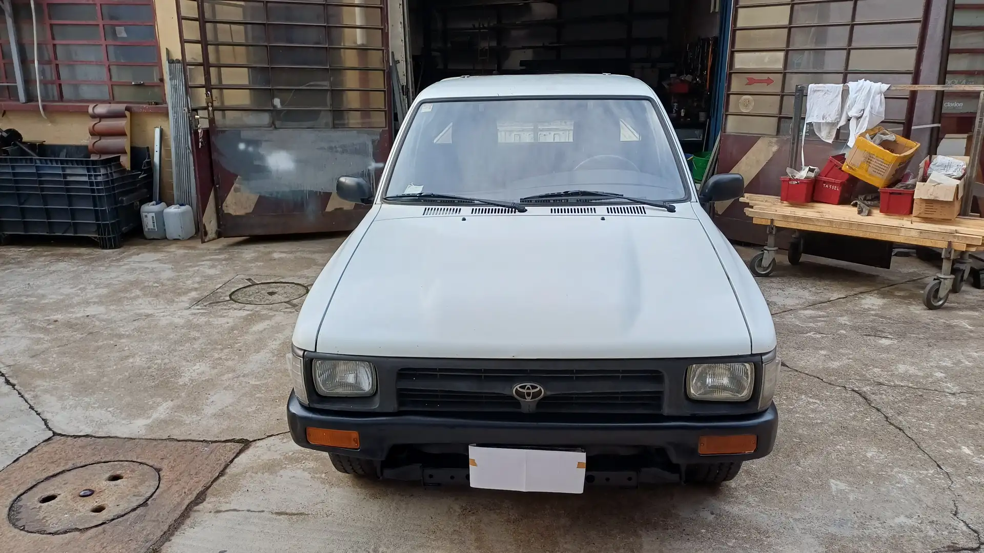 Toyota Hilux Hilux 2.5 extra cab Білий - 1