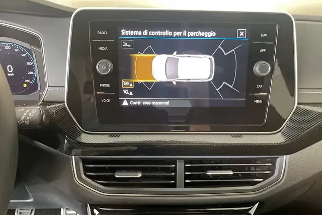 Volkswagen T-Cross view 15