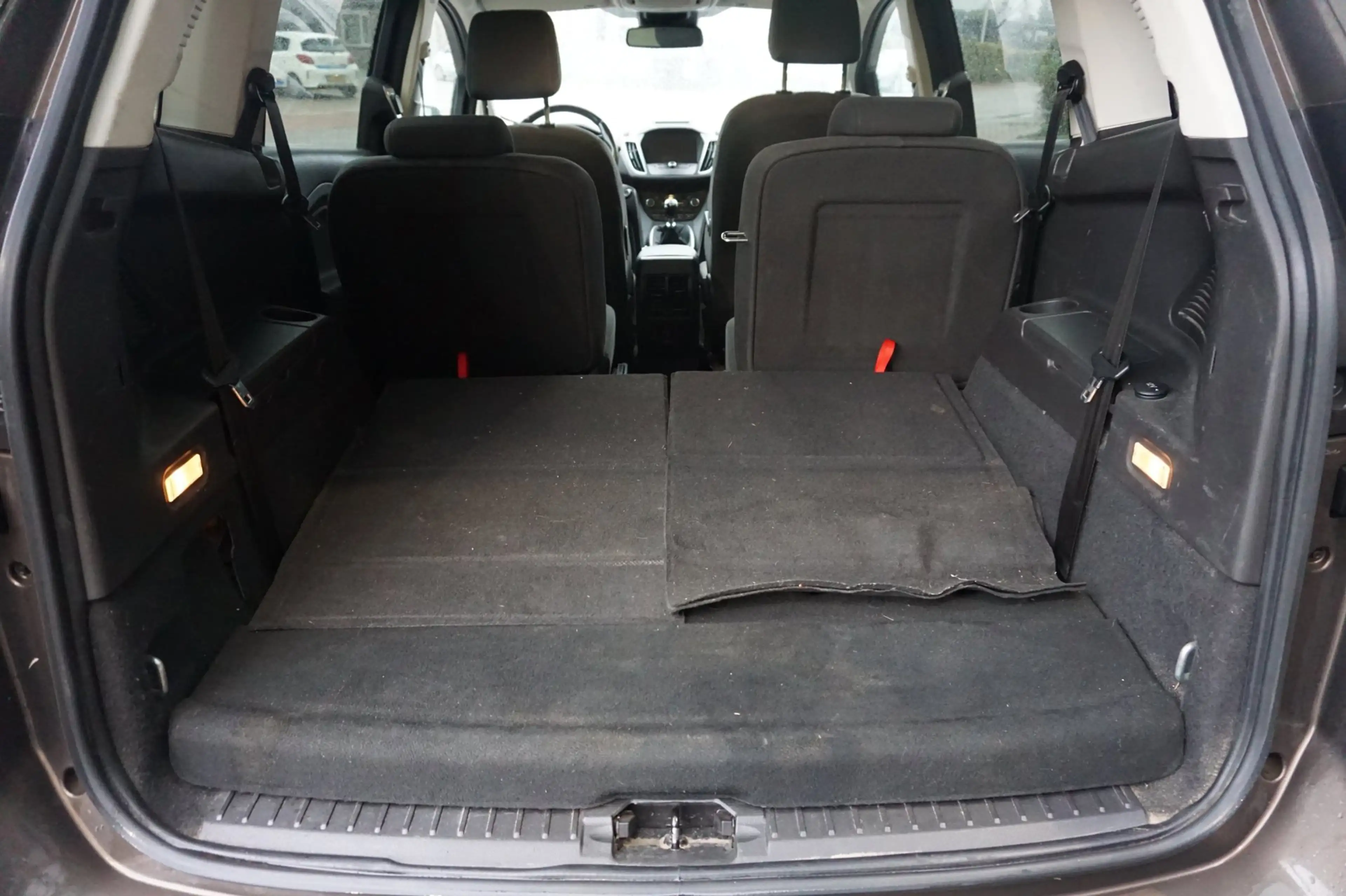 Ford Grand C-Max 1.0 Titanium 7p. *tik in de motor* — photo 5