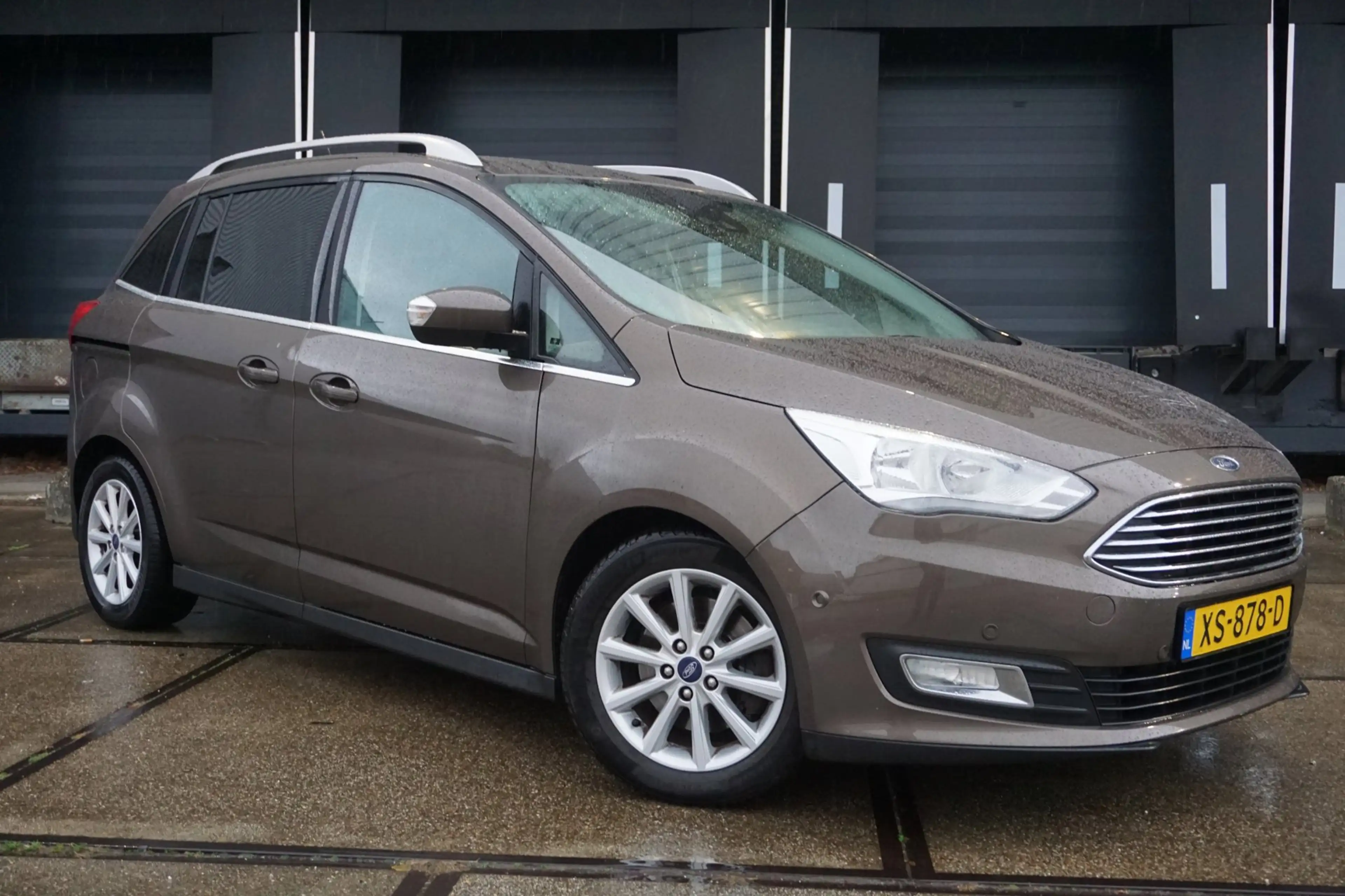 Ford Grand C-Max 1.0 Titanium 7p. *tik in de motor* — photo 22