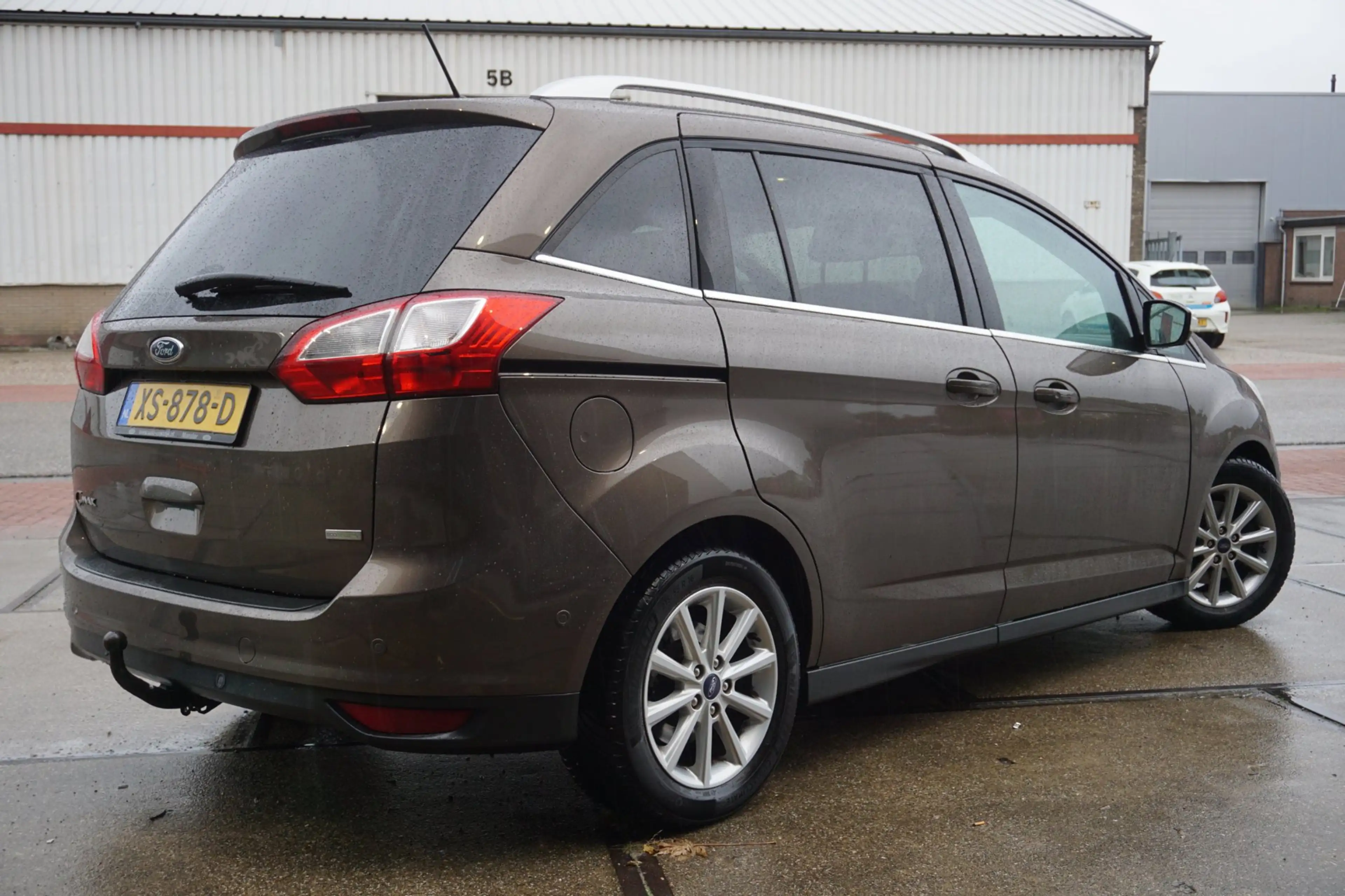 Ford Grand C-Max 1.0 Titanium 7p. *tik in de motor* — photo 2