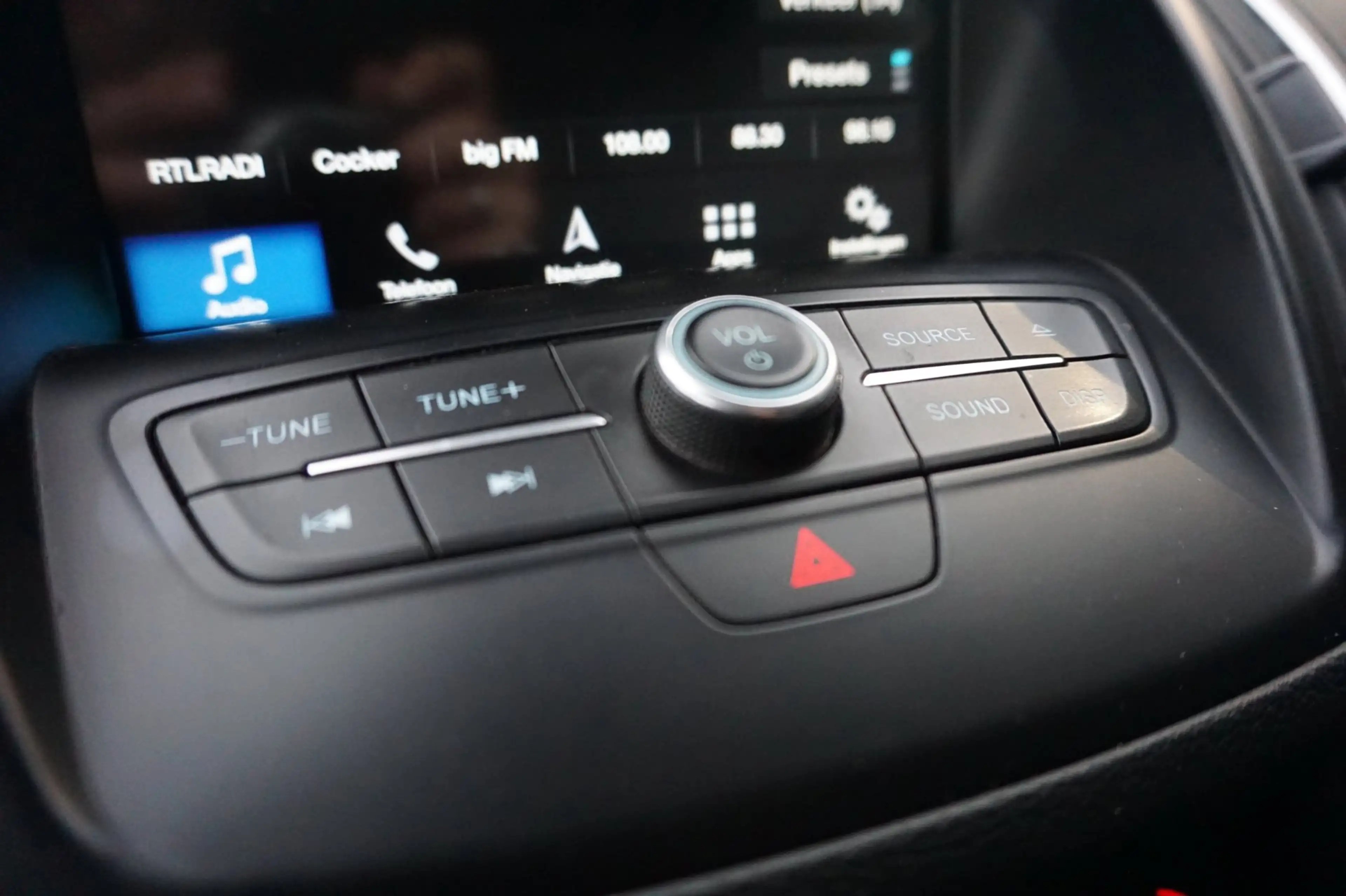 Ford Grand C-Max 1.0 Titanium 7p. *tik in de motor* — photo 16