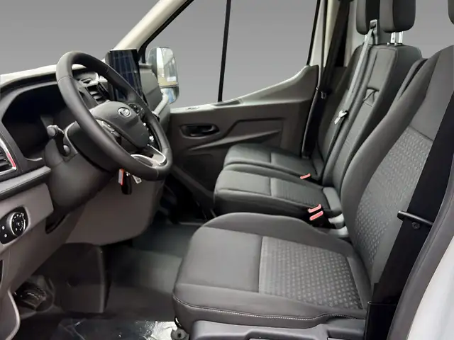 Ford Transit view 10
