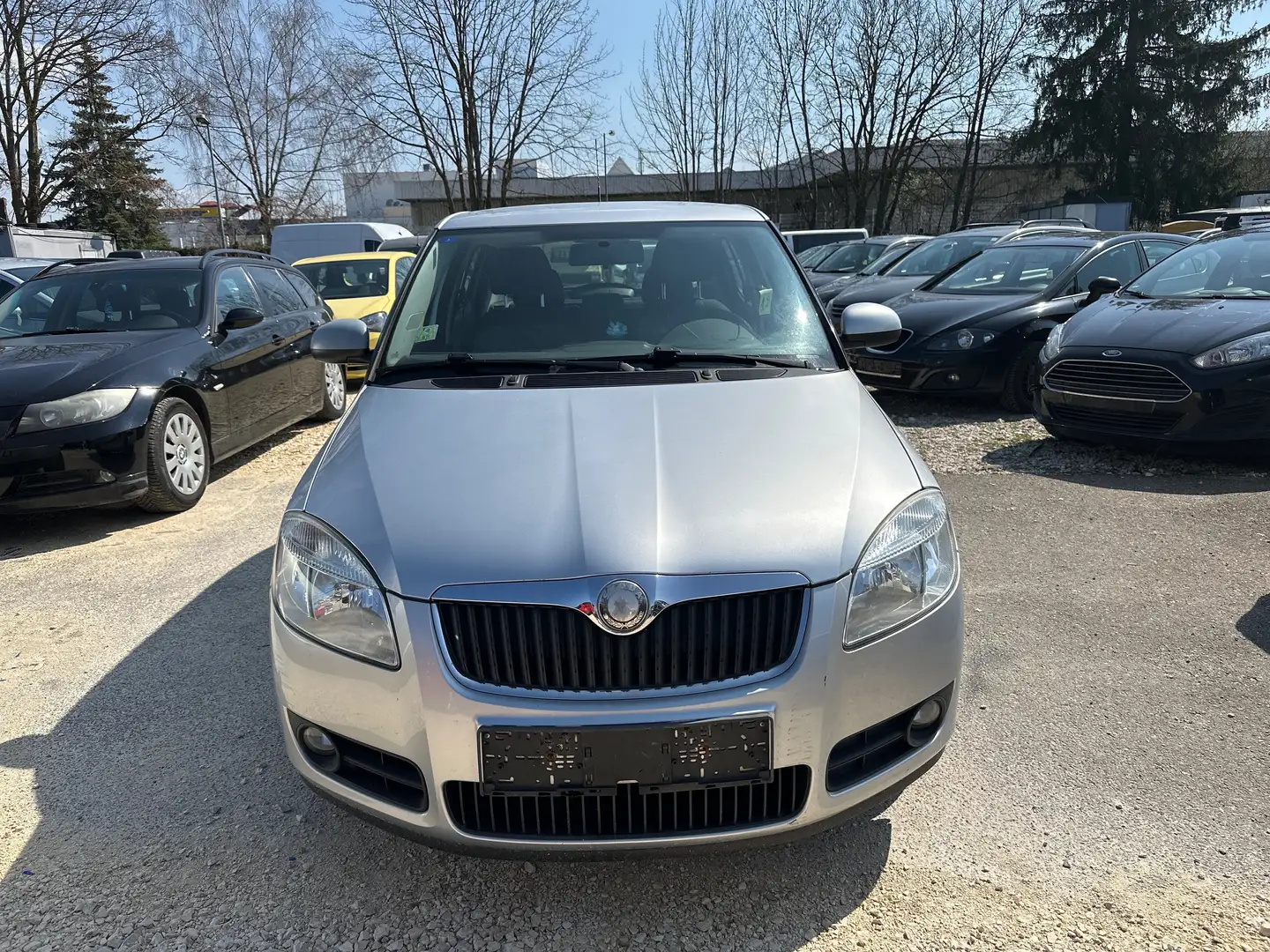 Skoda Fabia 1.2 HTP Combi Silber - 1