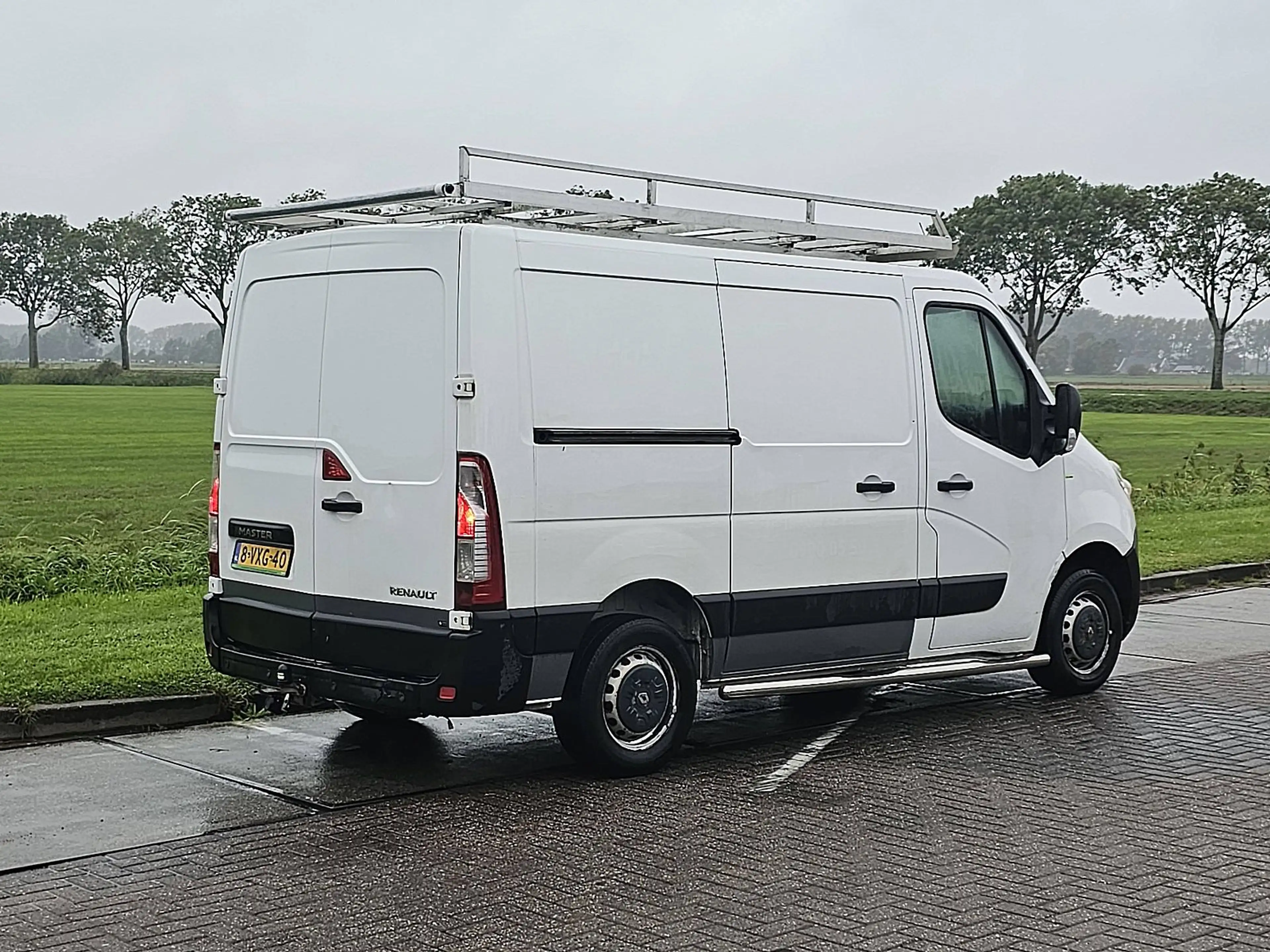 Renault Master 2.3 — photo 3