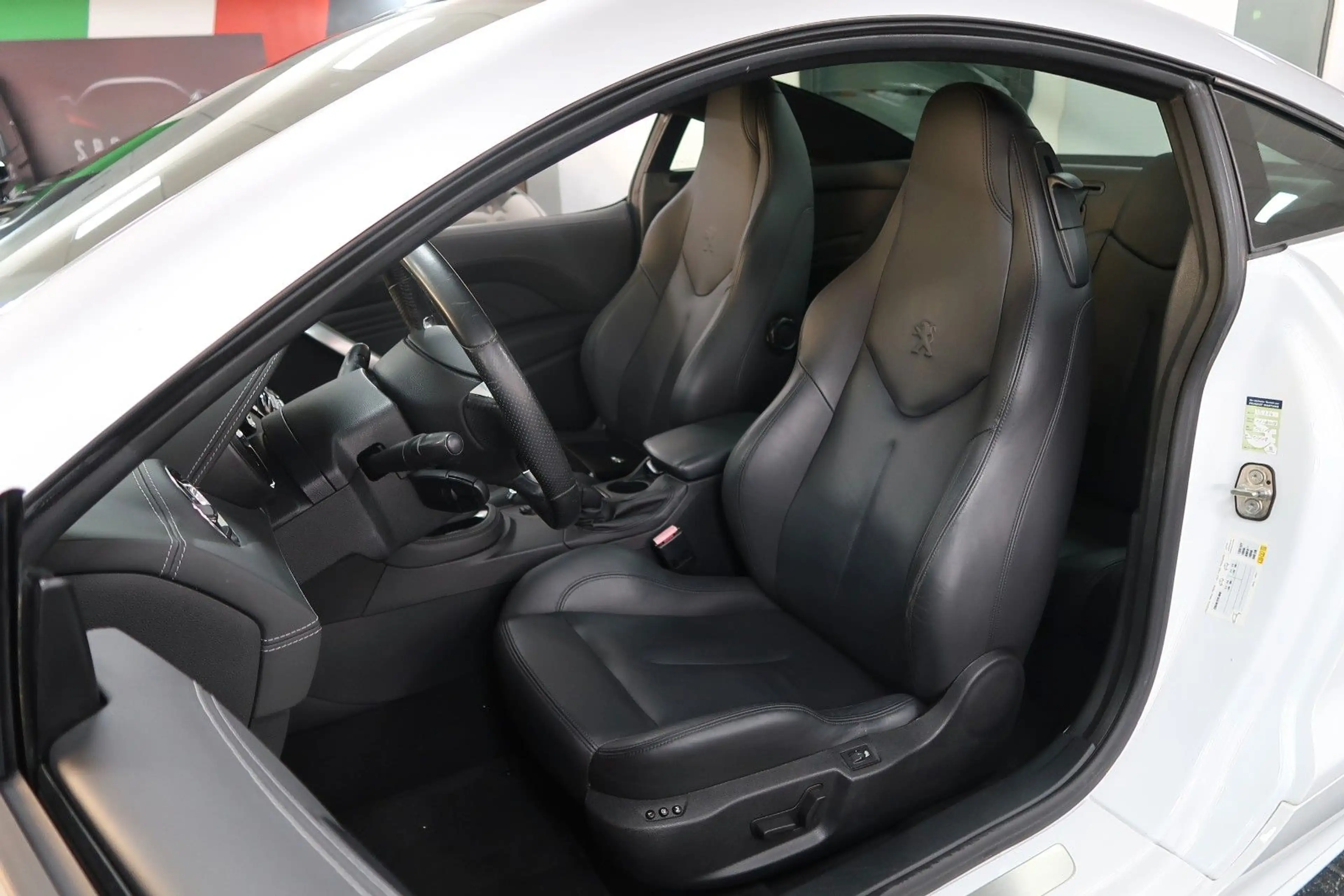 Peugeot RCZ 1.6*Leder*PDC*Xenon*Shz*Klima*1Hand*Scheckhe — photo 9