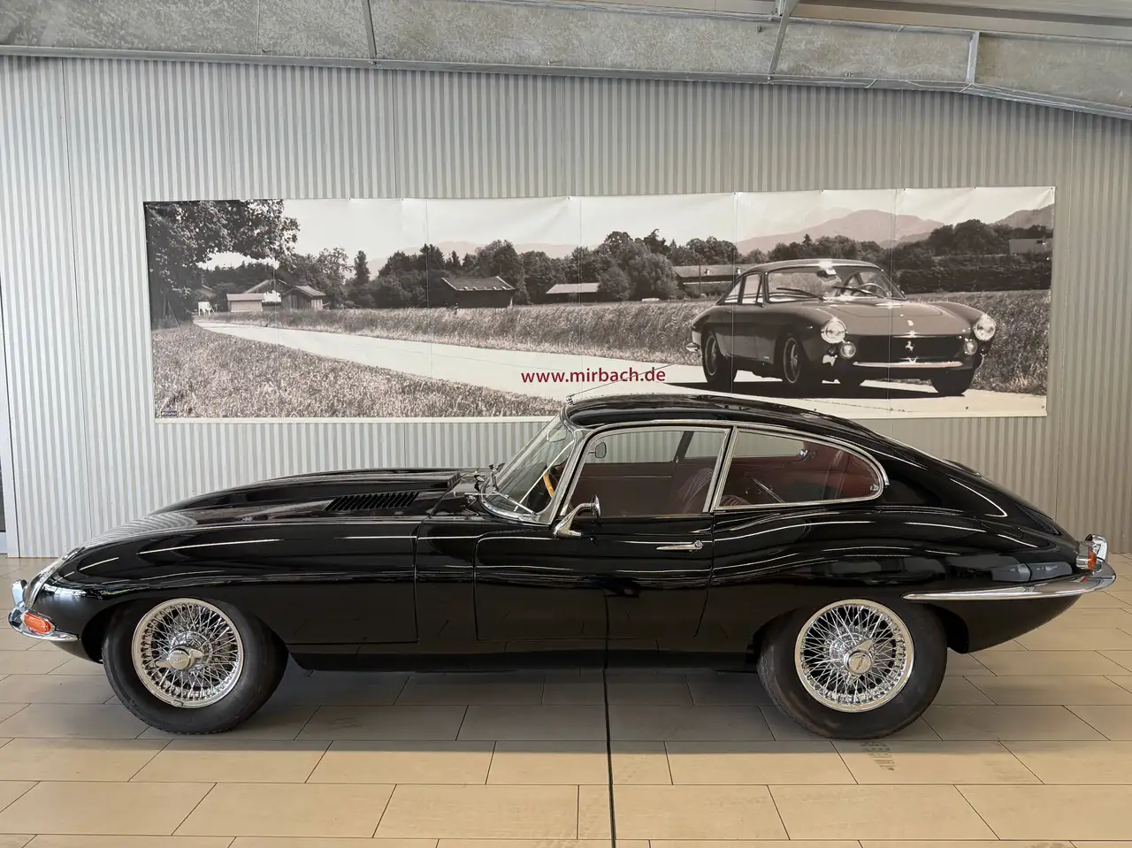 Jaguar E-Type SI Coupe 4.2, foto 1