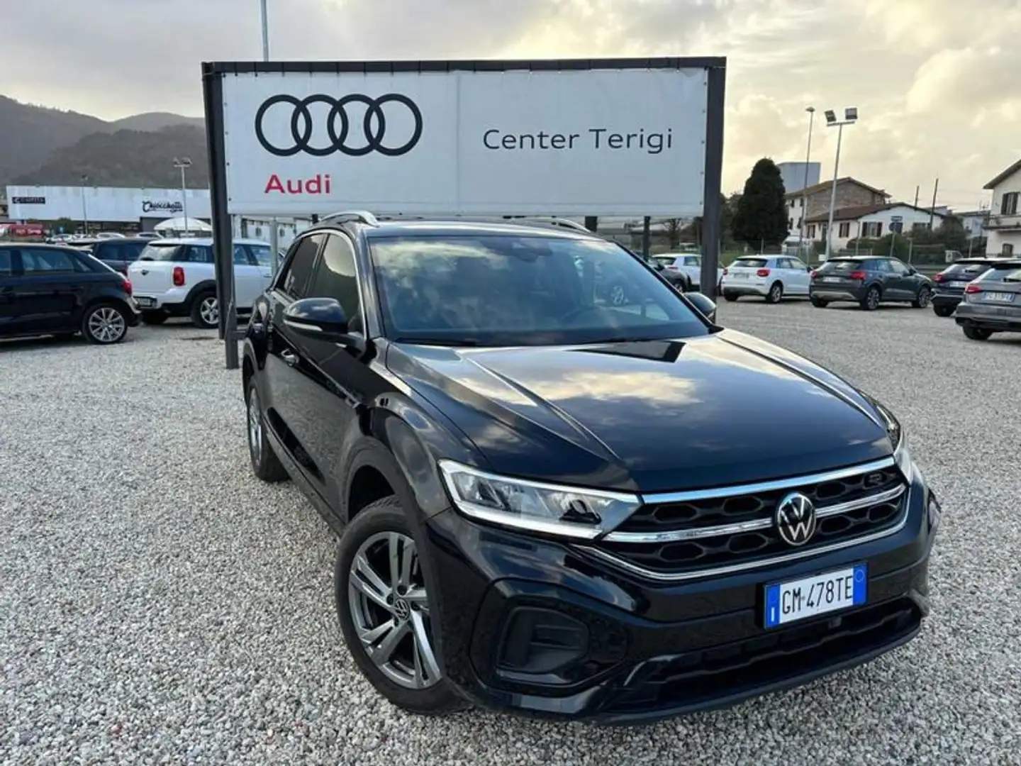 Volkswagen T-Roc 1.5 TSI ACT DSG R-Line Nero - 2