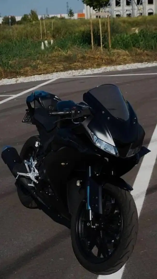 Yamaha YZF-R125 Nero - 2