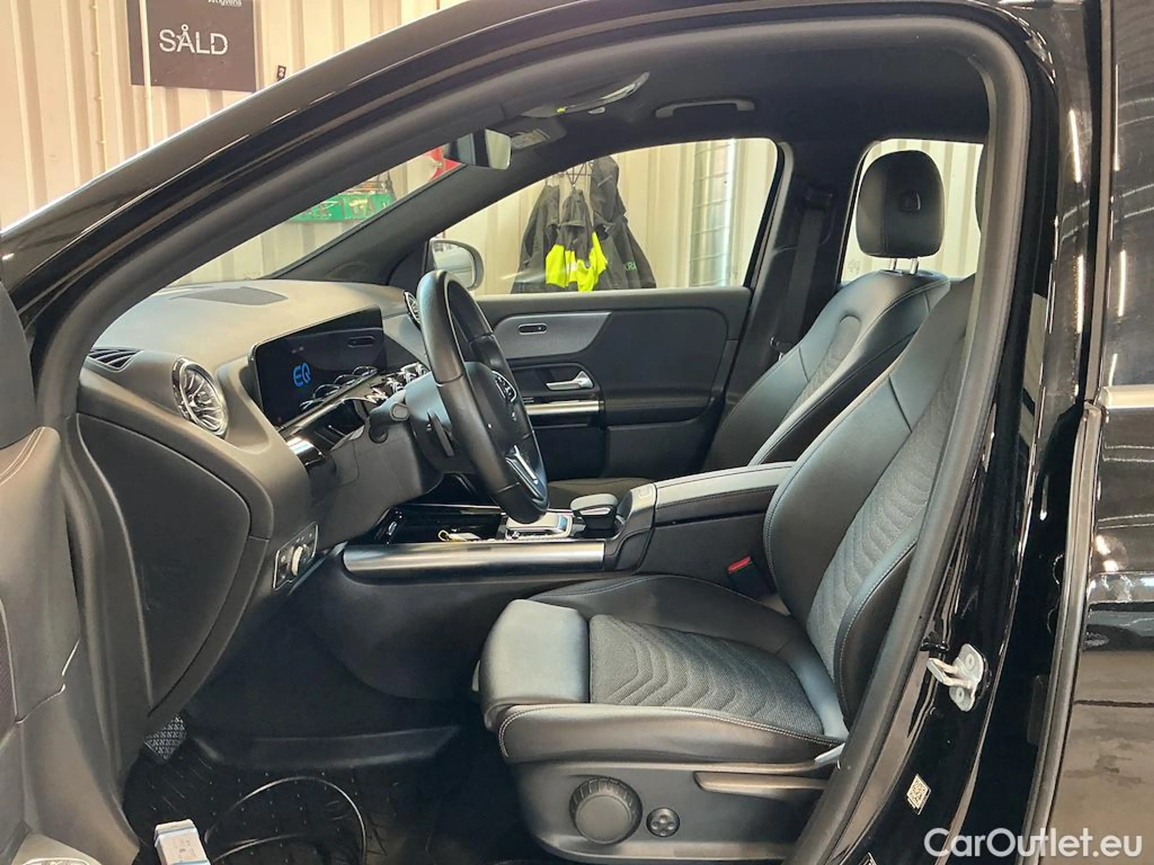 Mercedes-Benz EQA 250 190hk — photo 6