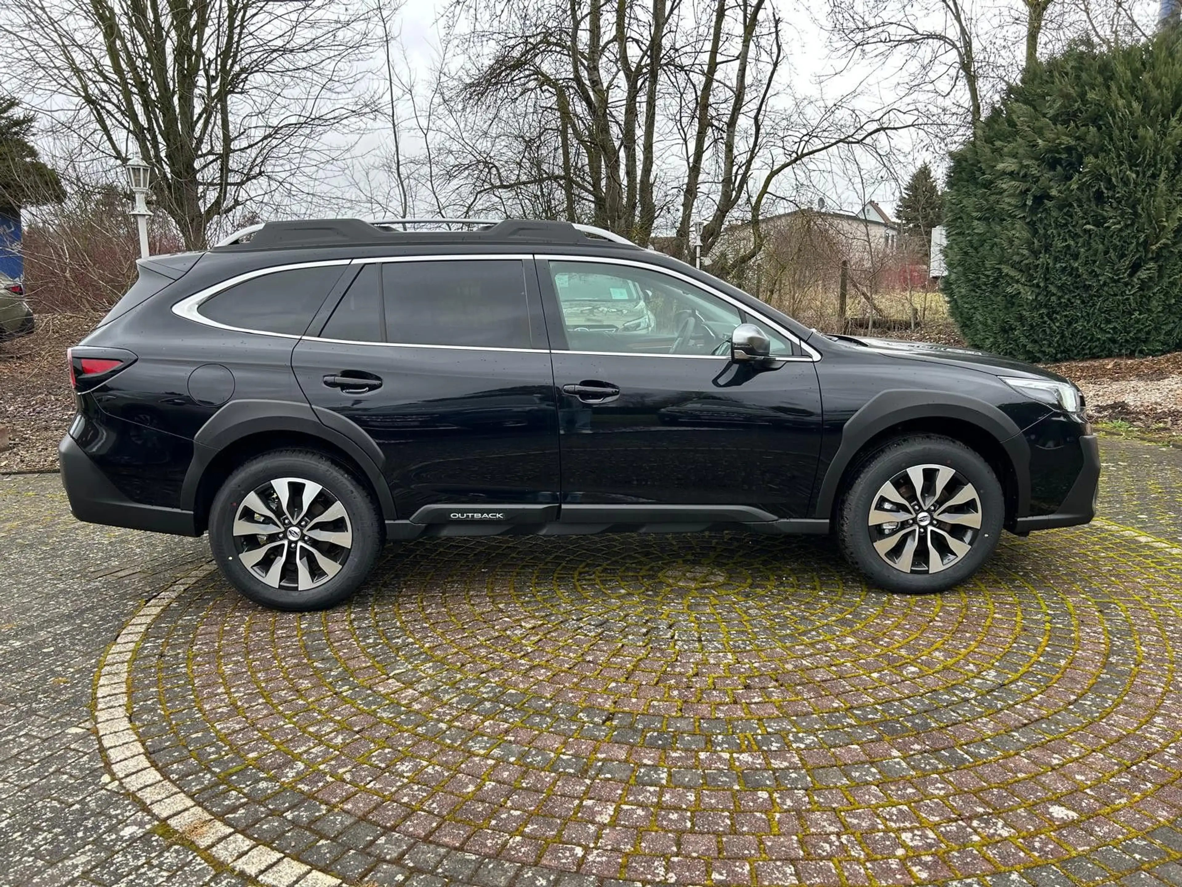 Subaru OUTBACK 2.5i Platinum Lineartronic Modell 2025 — photo 6