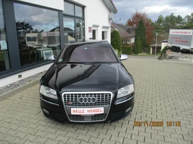 Audi S8 5.2 quattro