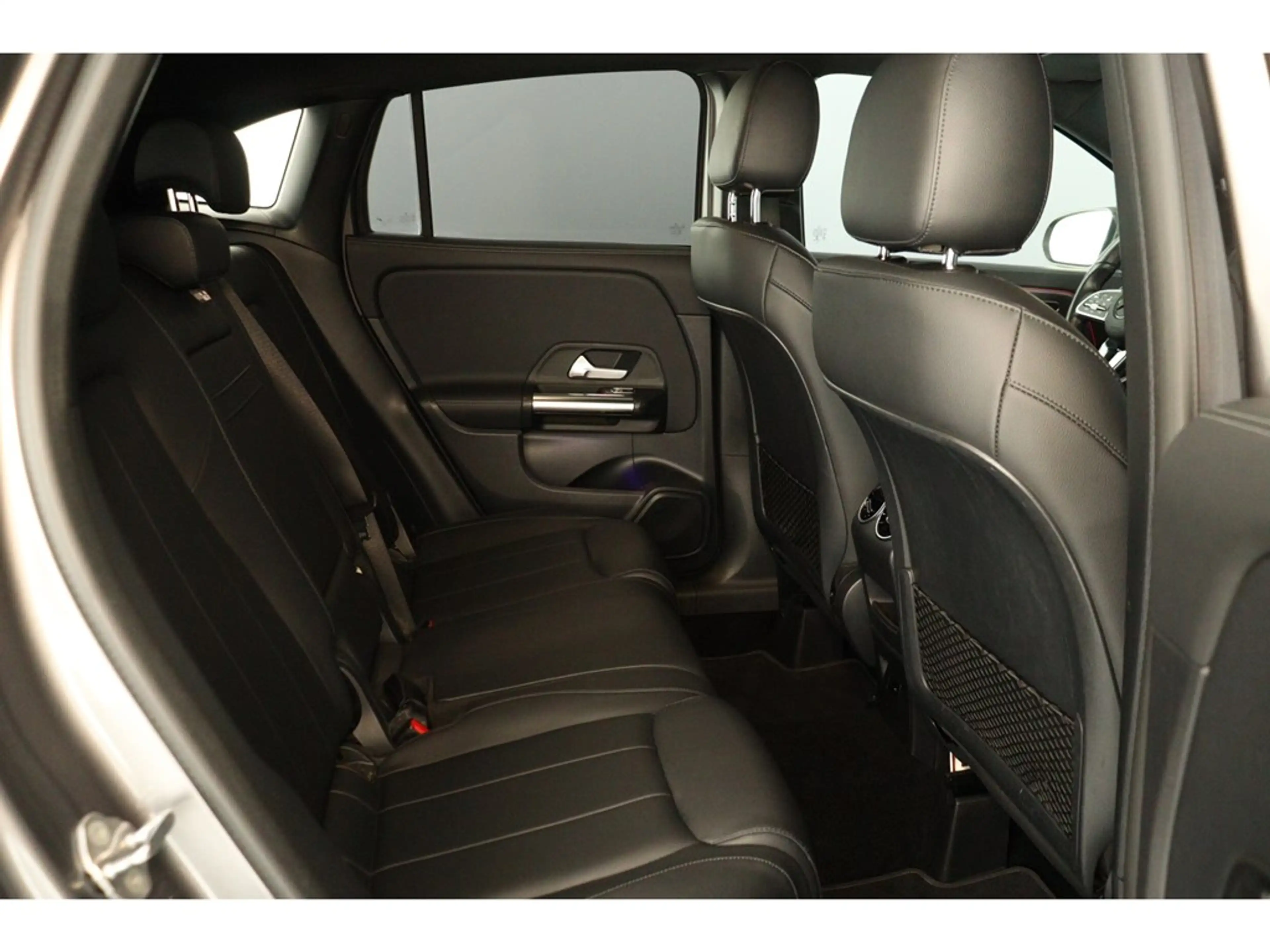 Mercedes-Benz GLA 250 e 218pk Luxury Pack Business — photo 12