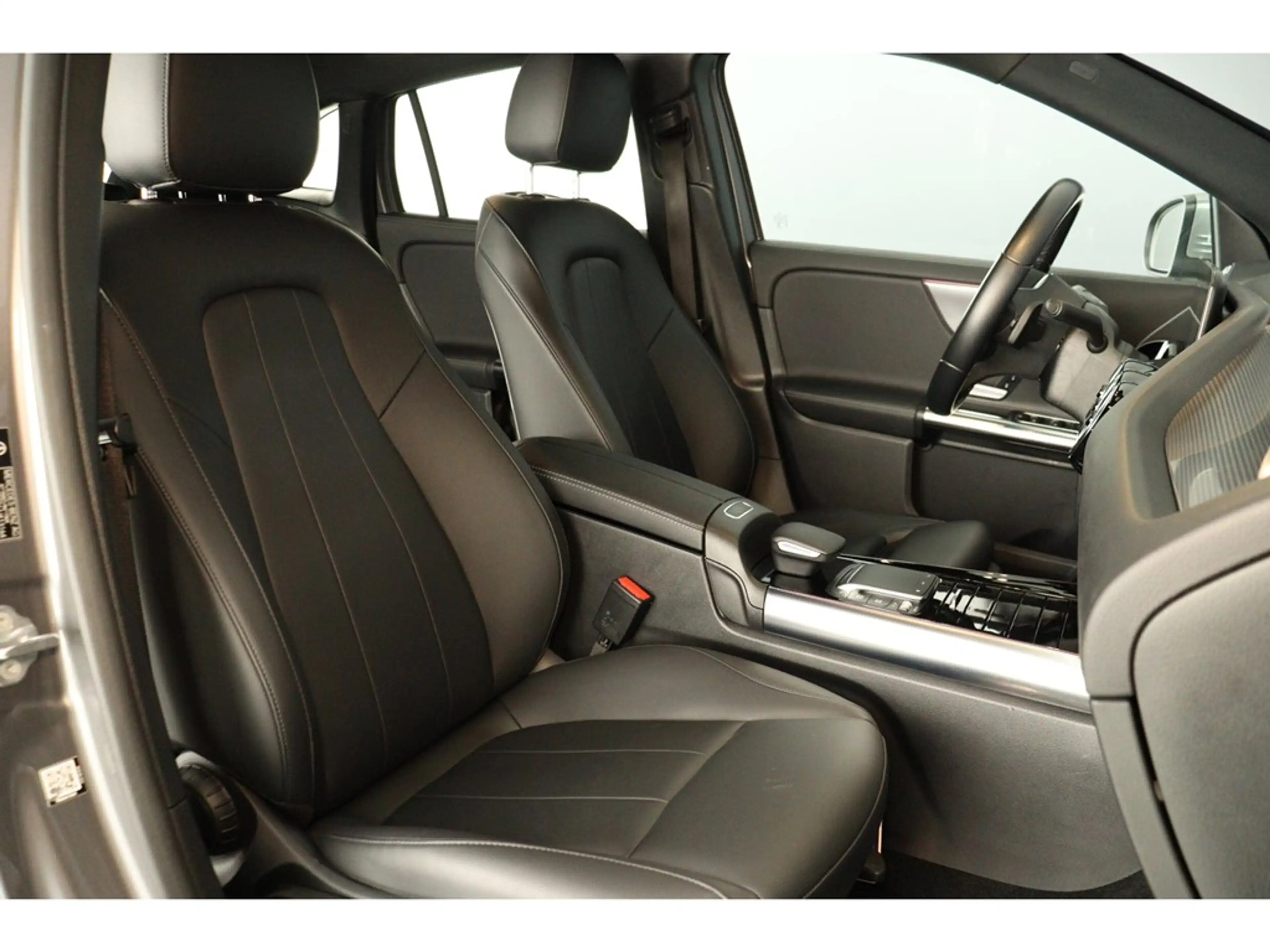 Mercedes-Benz GLA 250 e 218pk Luxury Pack Business — photo 11