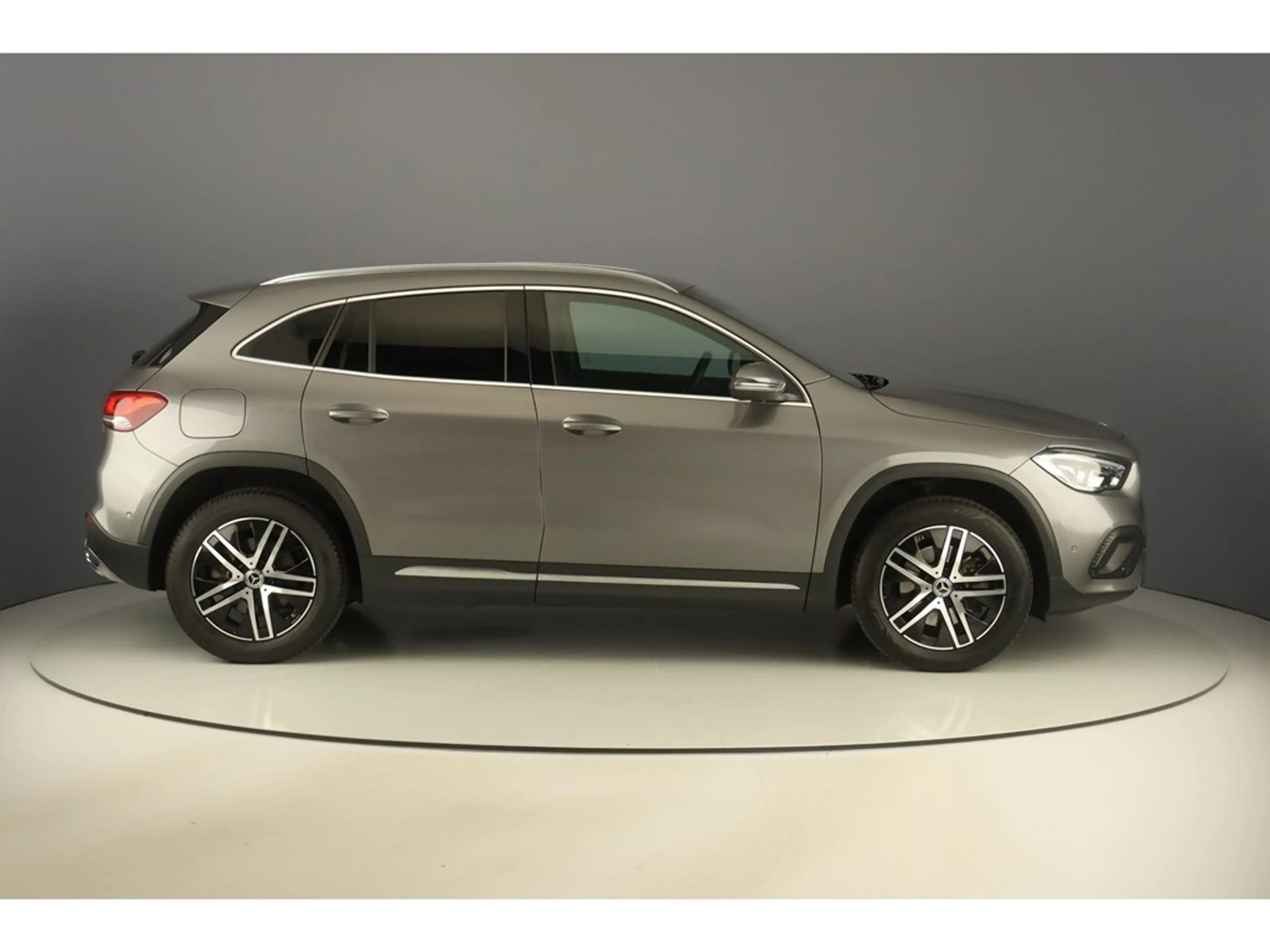 Mercedes-Benz GLA 250 e 218pk Luxury Pack Business — photo 6