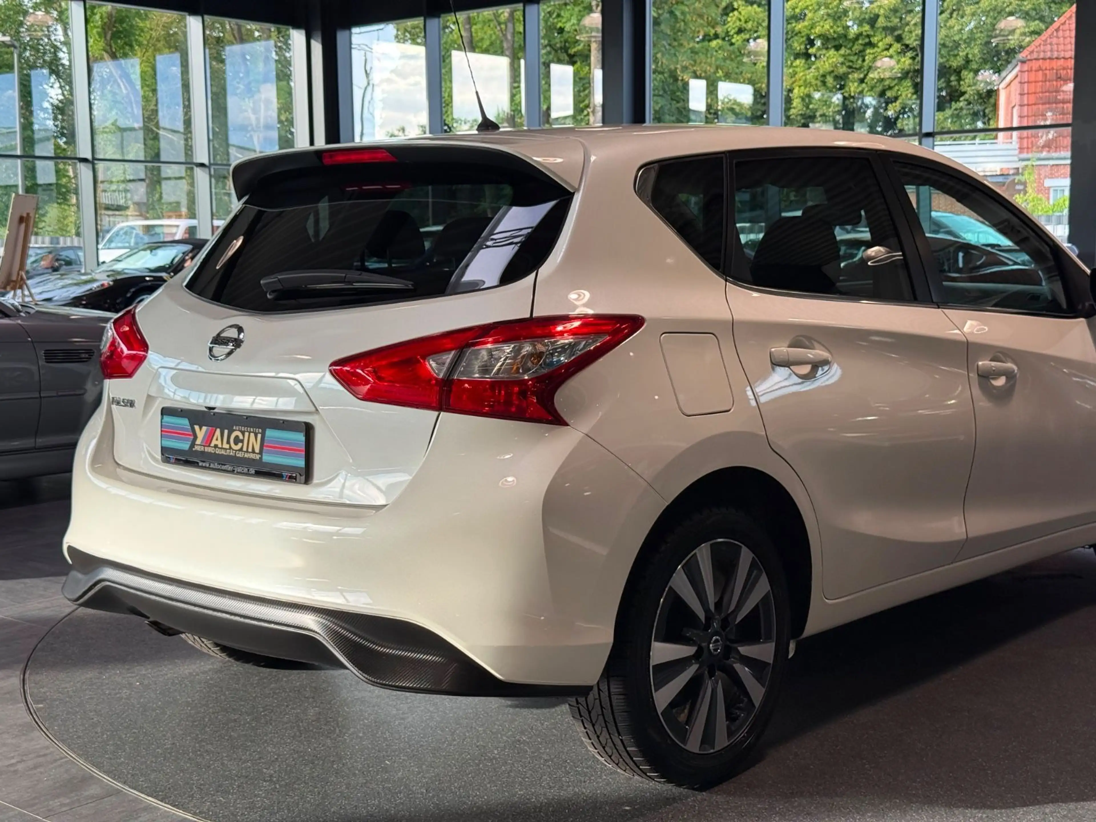 Nissan Pulsar 1.2 DIG-T N-CONNECTA S-HEFT/SHZ/LM/MFL — photo 11