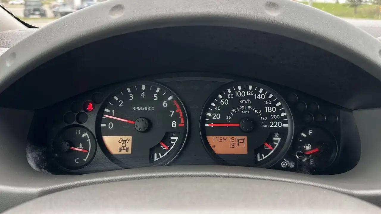 Nissan Frontier снимка Nissan Frontier