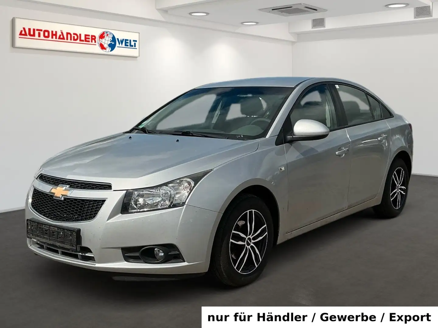Chevrolet Cruze Lim. 1.6 16V Klimaanlage PDC Argento - 1