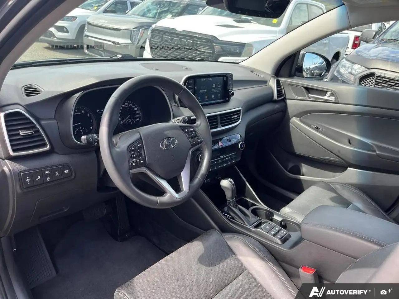 Hyundai TUCSON снимка Hyundai TUCSON