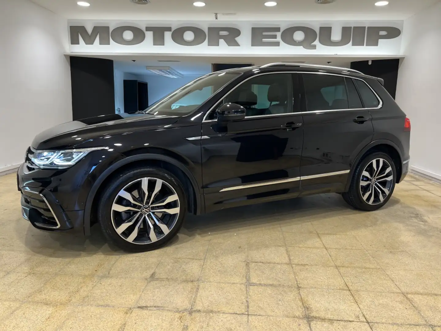 Volkswagen Tiguan 2.0TDI R-Line 4Motion DSG 147kW Negro - 1