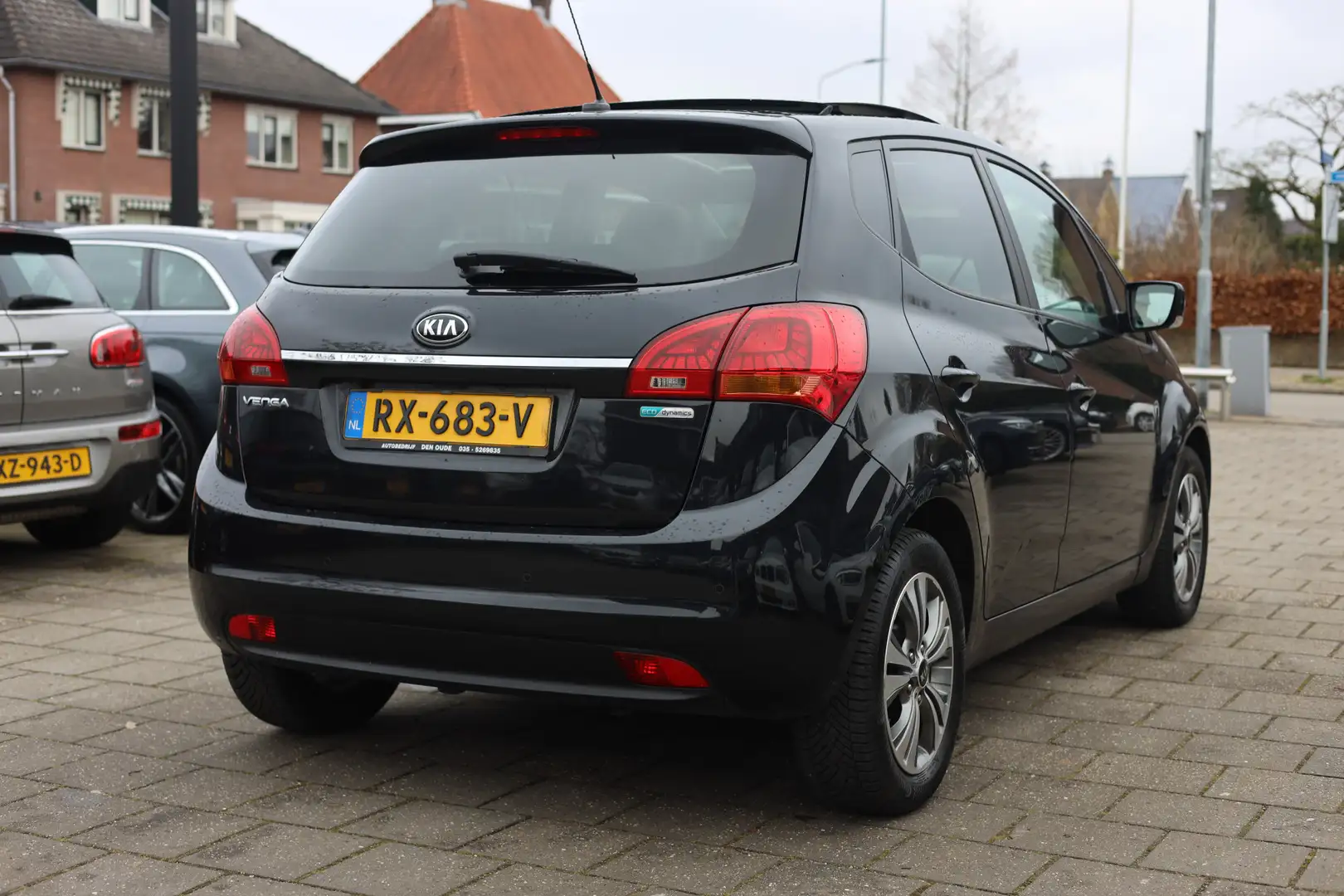 Kia Venga 1.4 CVVT NAVI | PANO | CAMERA | 1e EIG! Noir - 2