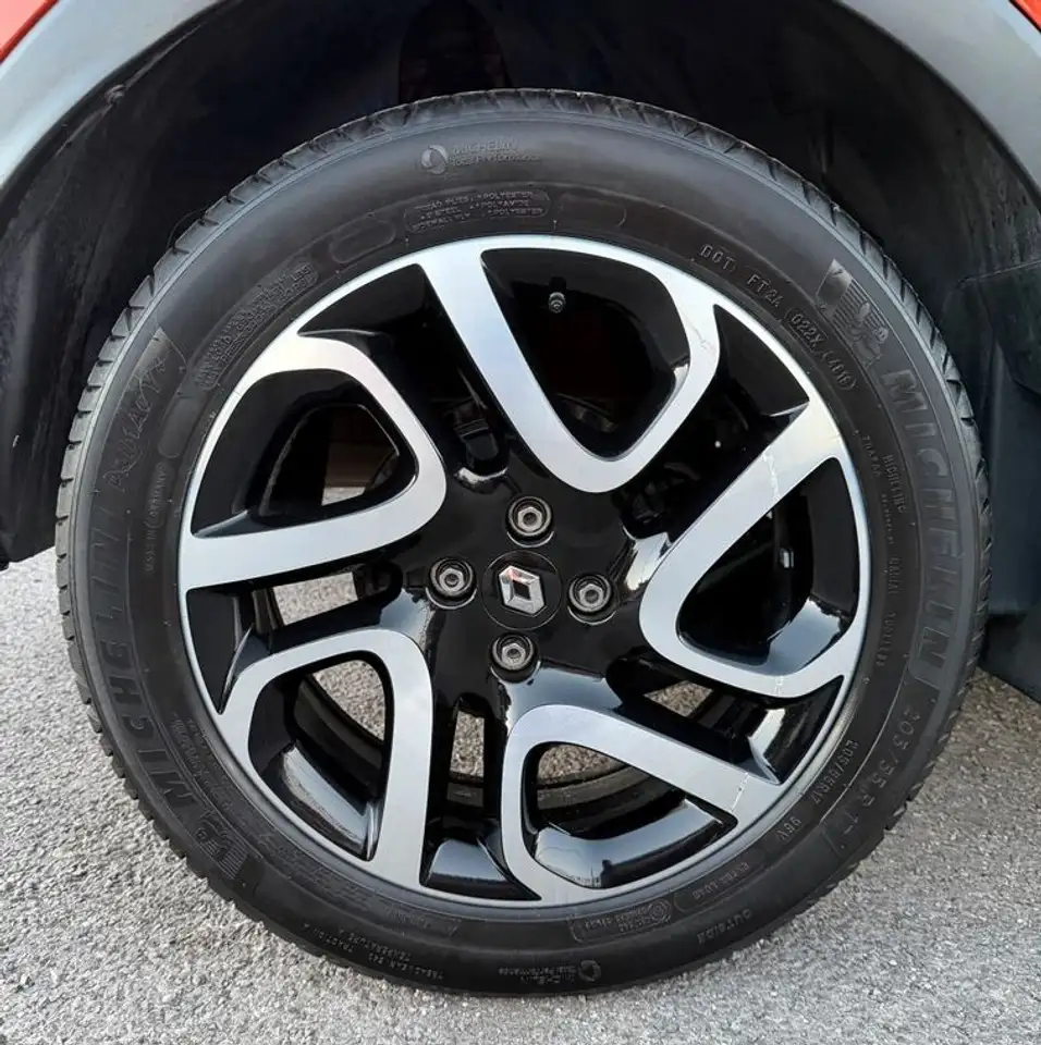 Renault Captur — photo 14