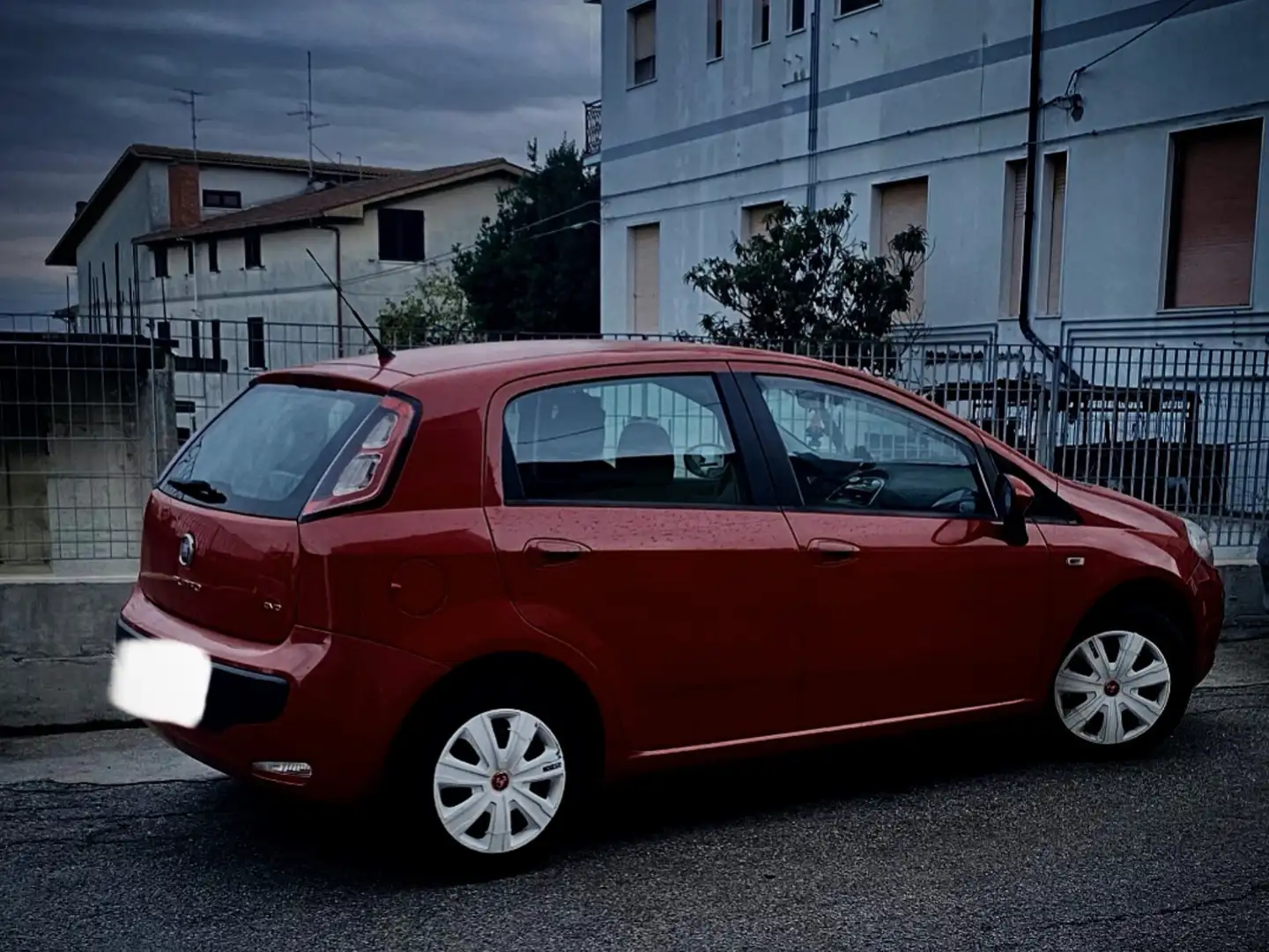 Fiat Punto Evo 5p 1.3 mjt Active 75cv Rosso - 2