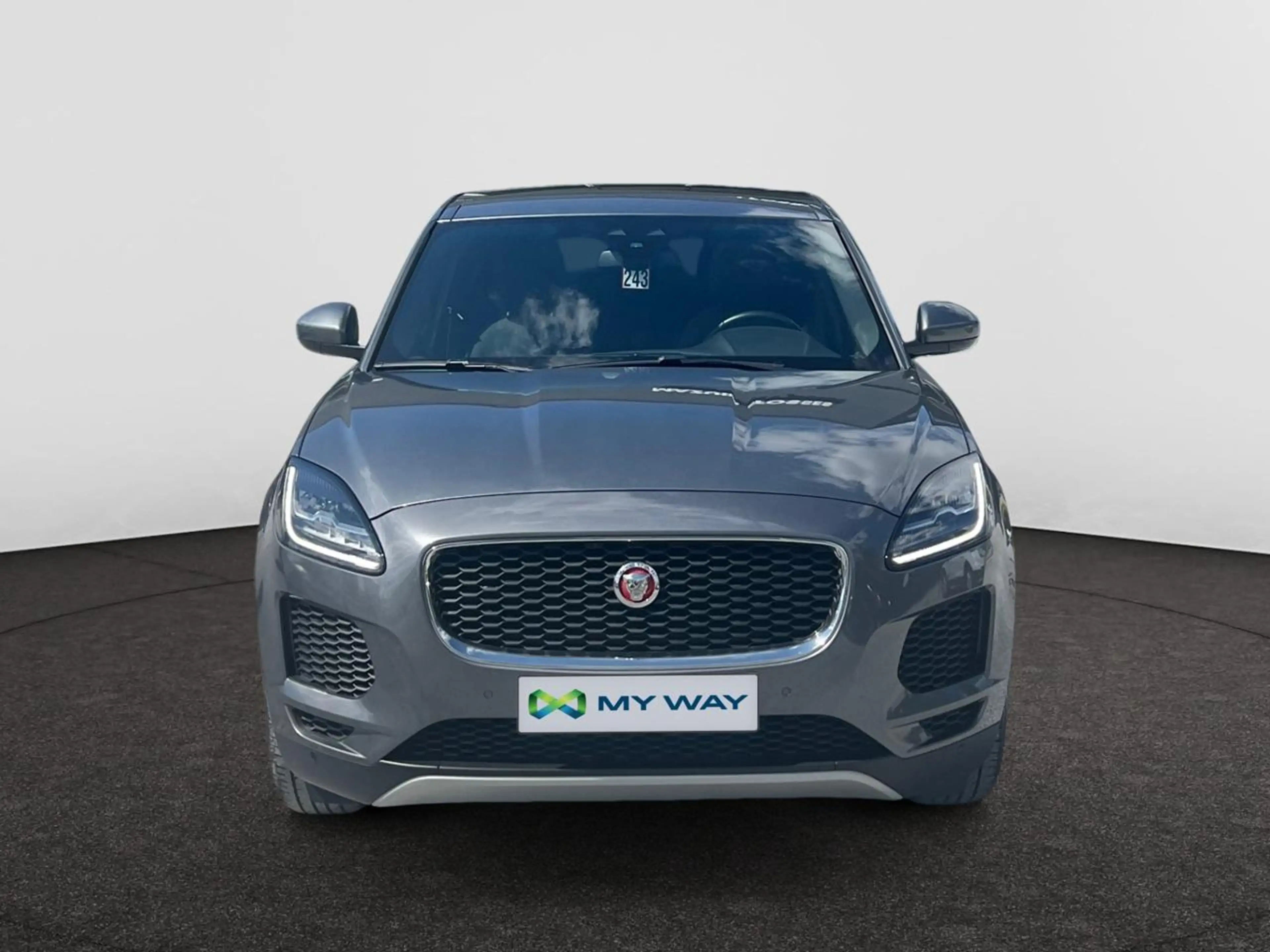 Jaguar E-Pace E-Pace 2.0 D AWD (EU6.2) — photo 3