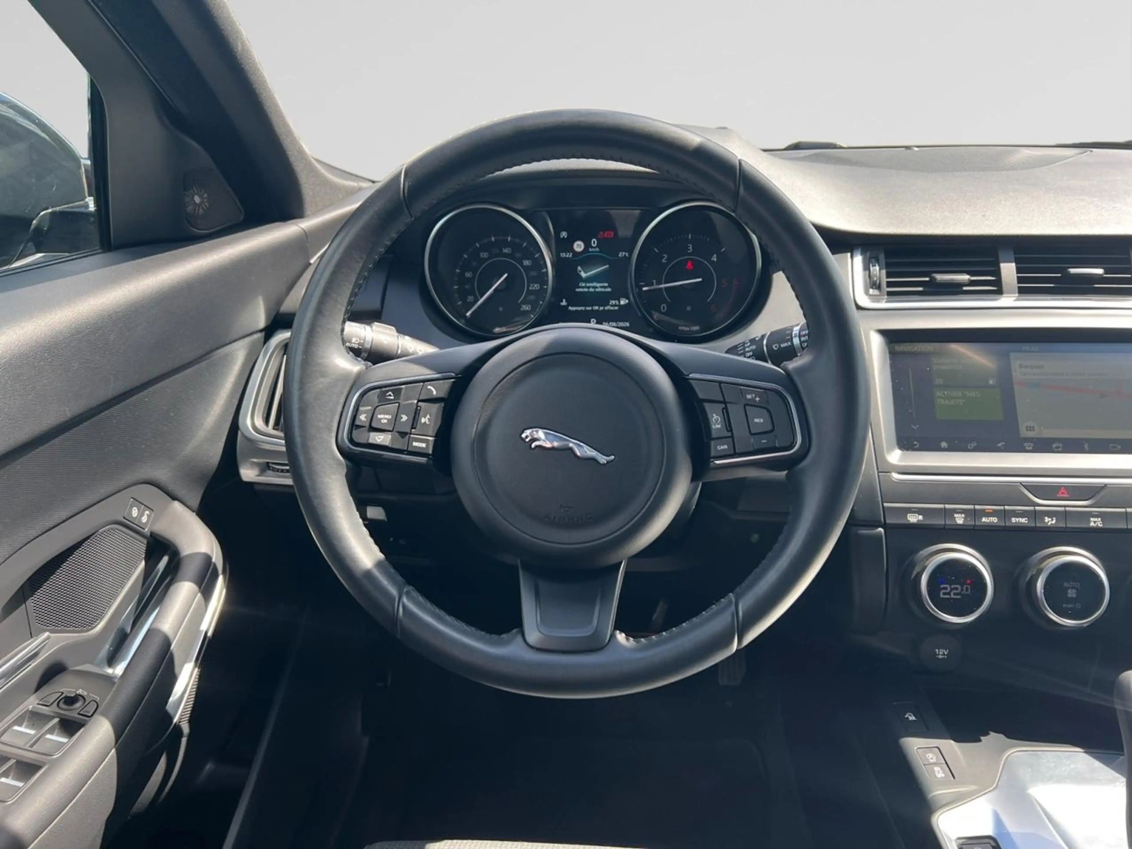 Jaguar E-Pace E-Pace 2.0 D AWD (EU6.2) — photo 7