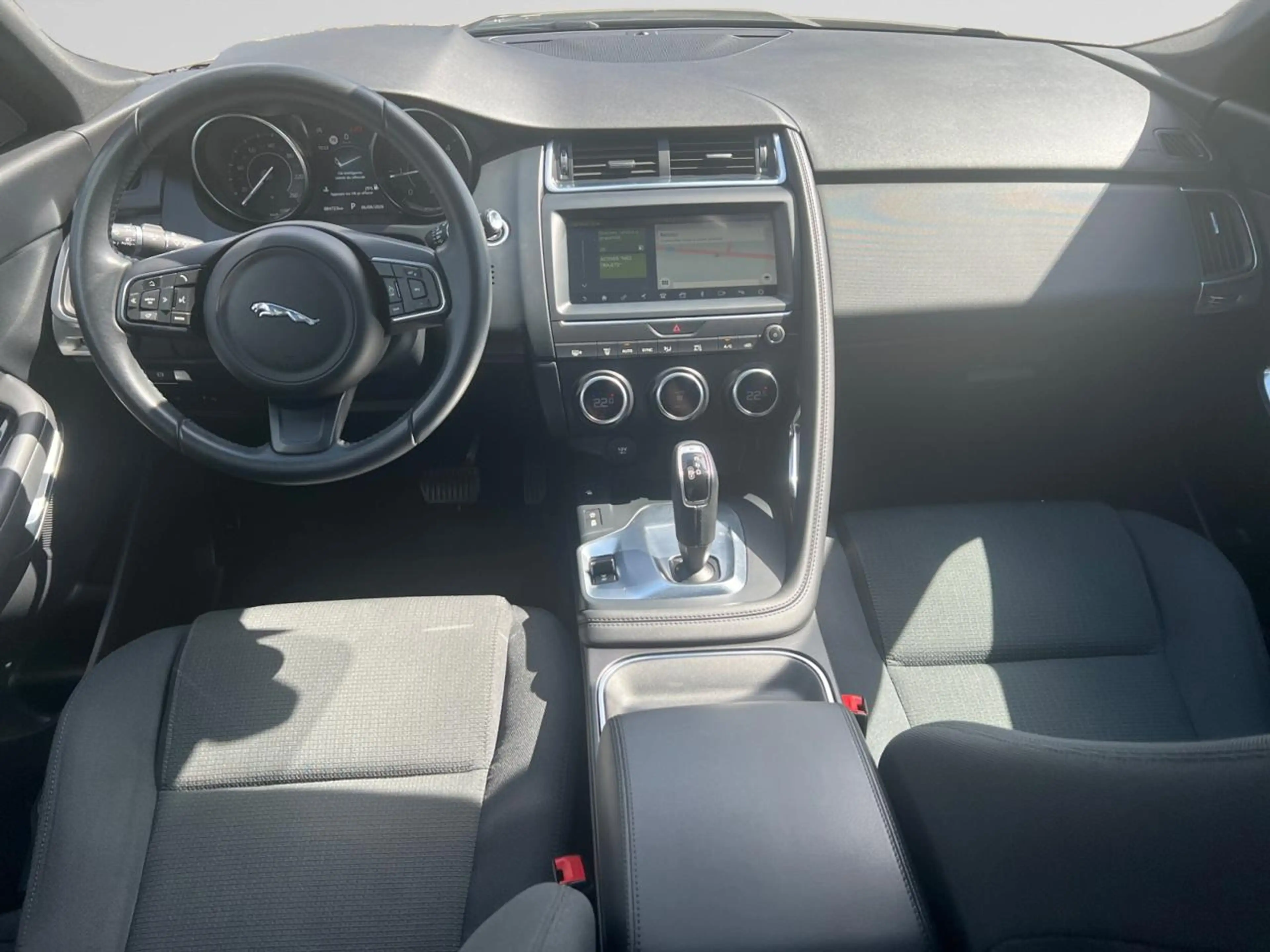 Jaguar E-Pace E-Pace 2.0 D AWD (EU6.2) — photo 6